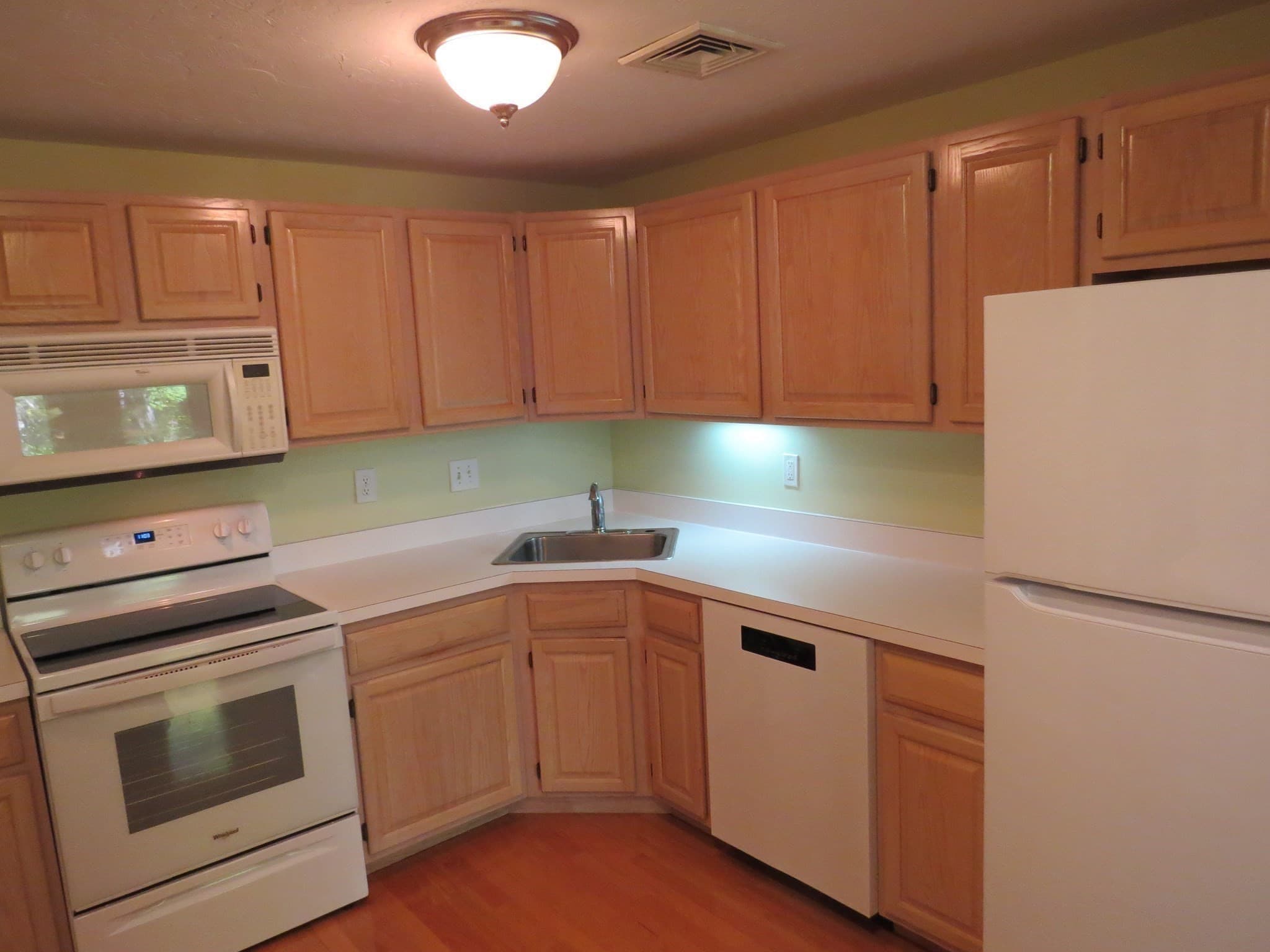 Condominium at 84G Crystal Brook Way # G, Marlborough MA 01752, Marlborough, photo 3 of 20