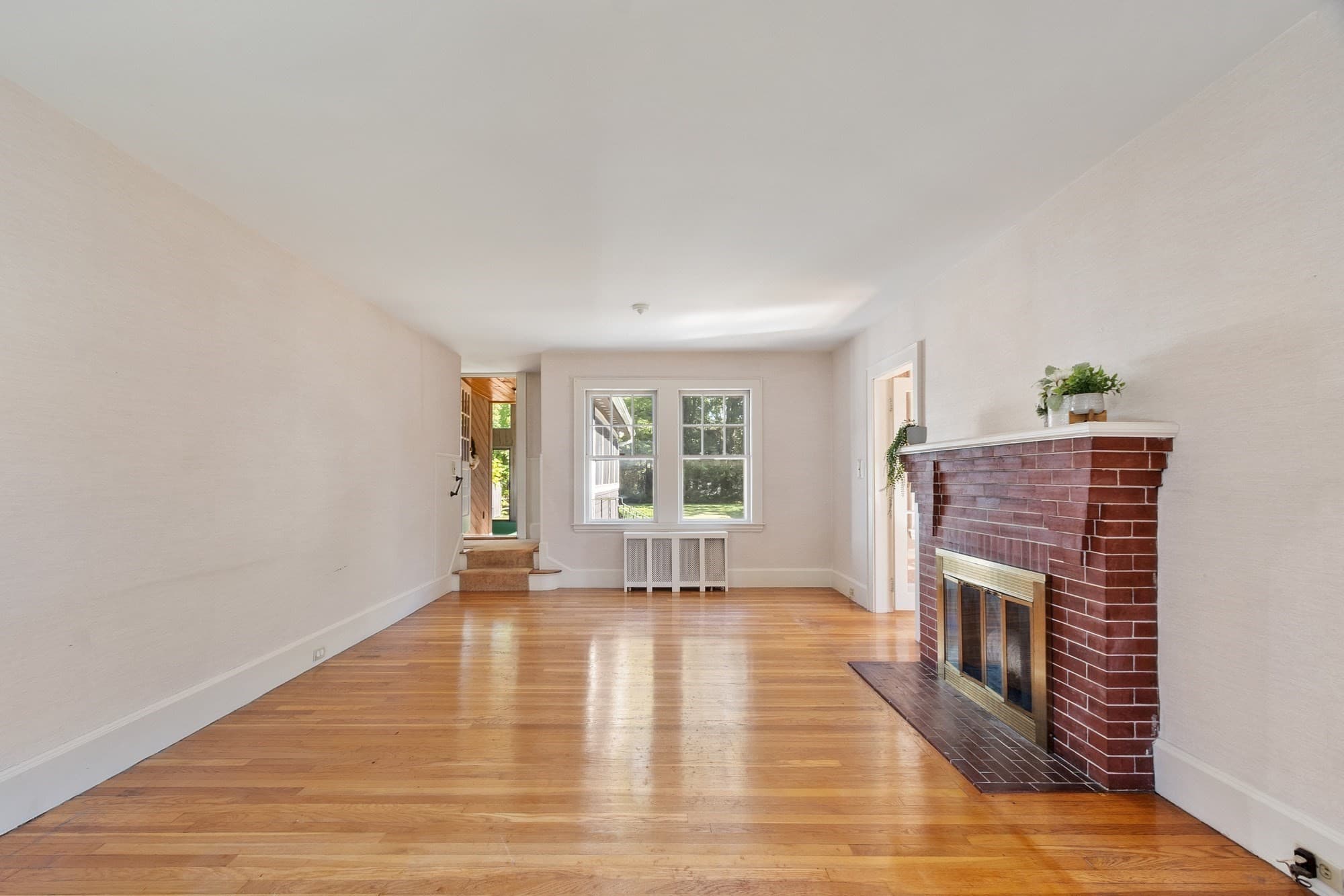 Single Family Residence at 124 Luce Street, Lowell MA 01852, Lowell, photo 4 of 32