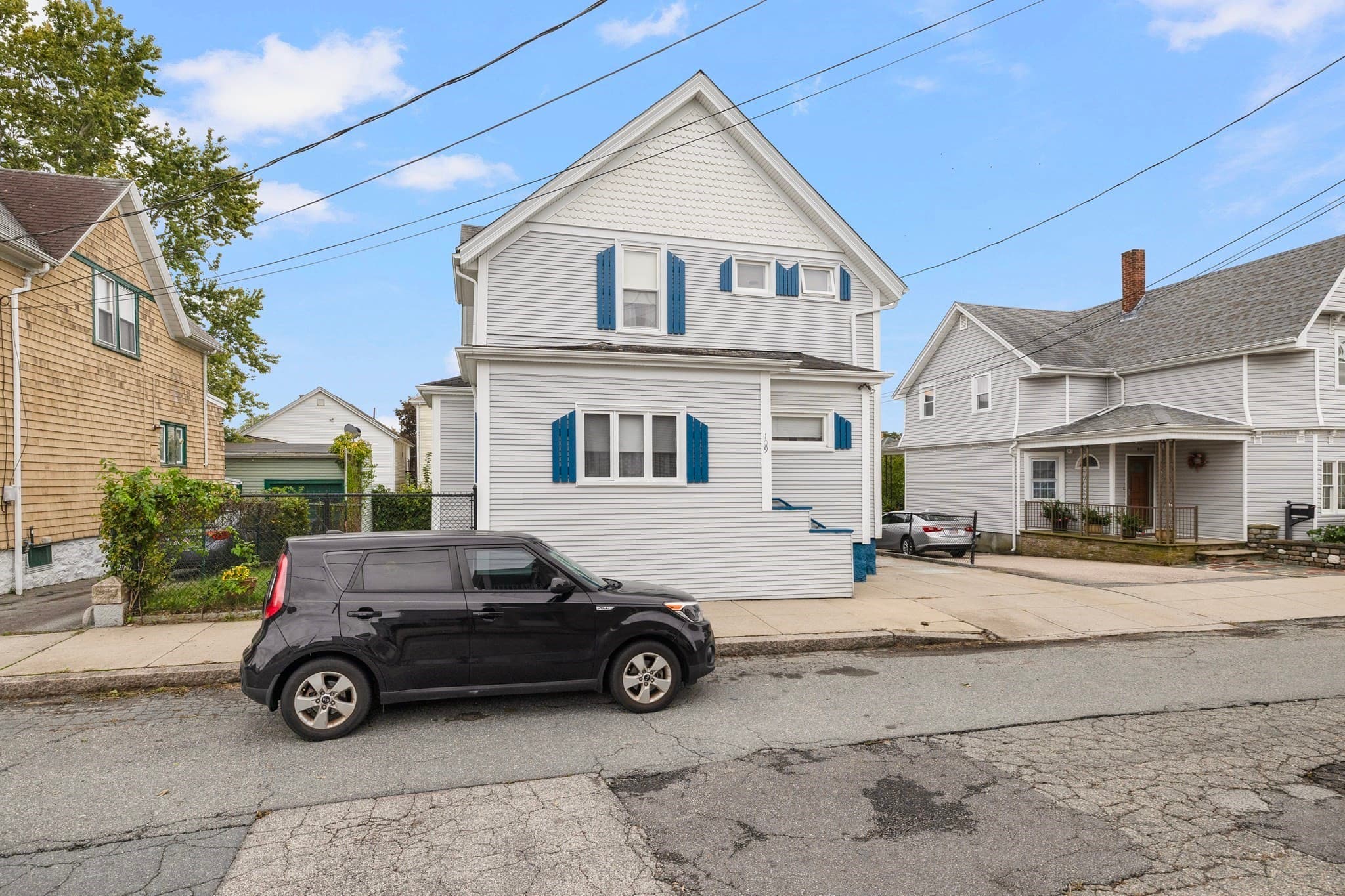 Single Family Residence at 109 Barre Street, Fall River MA 02723, Fall River, photo 2 of 39