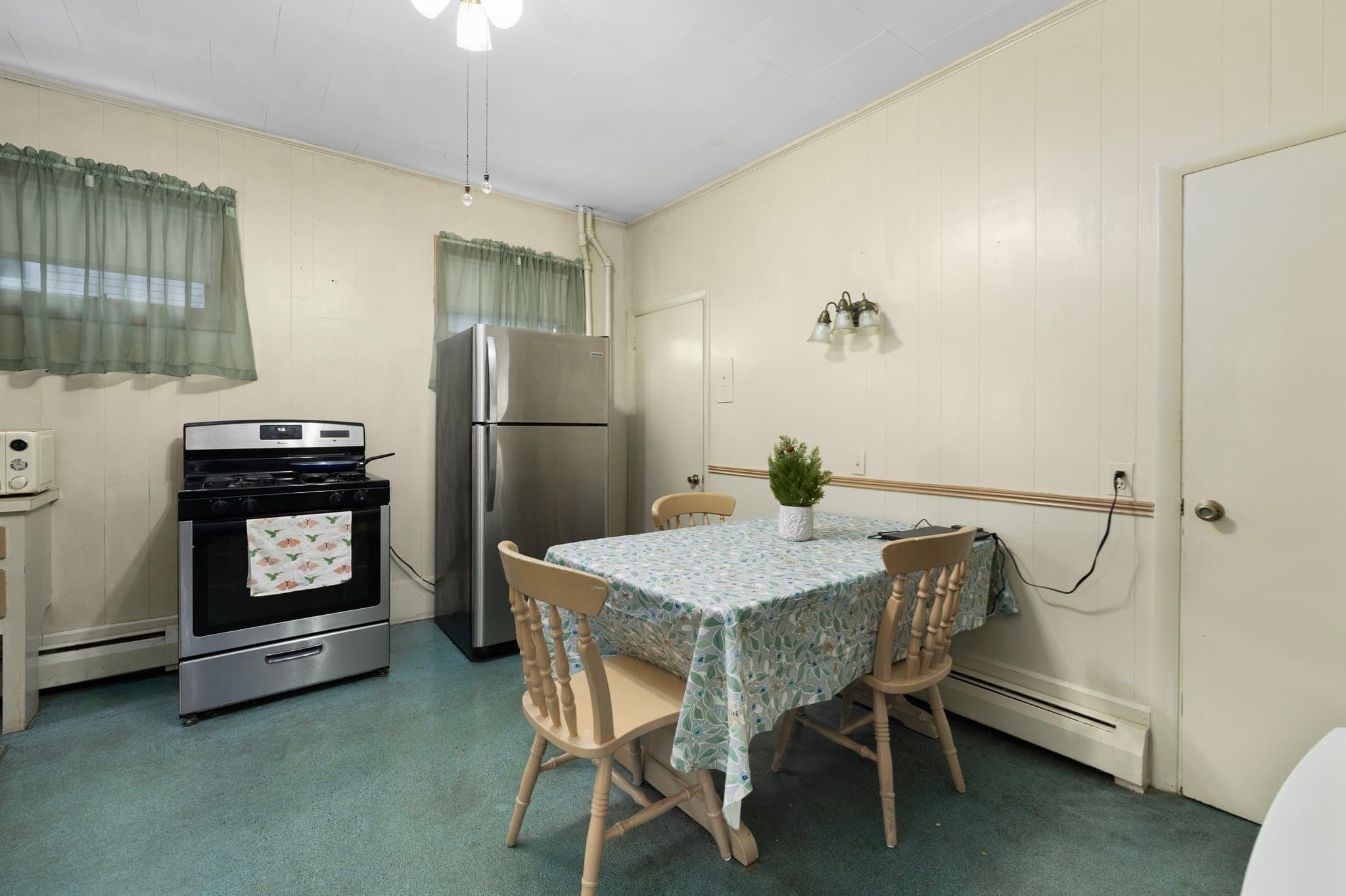 Single Family Residence at 109 Barre Street, Fall River MA 02723, Fall River, photo 14 of 39