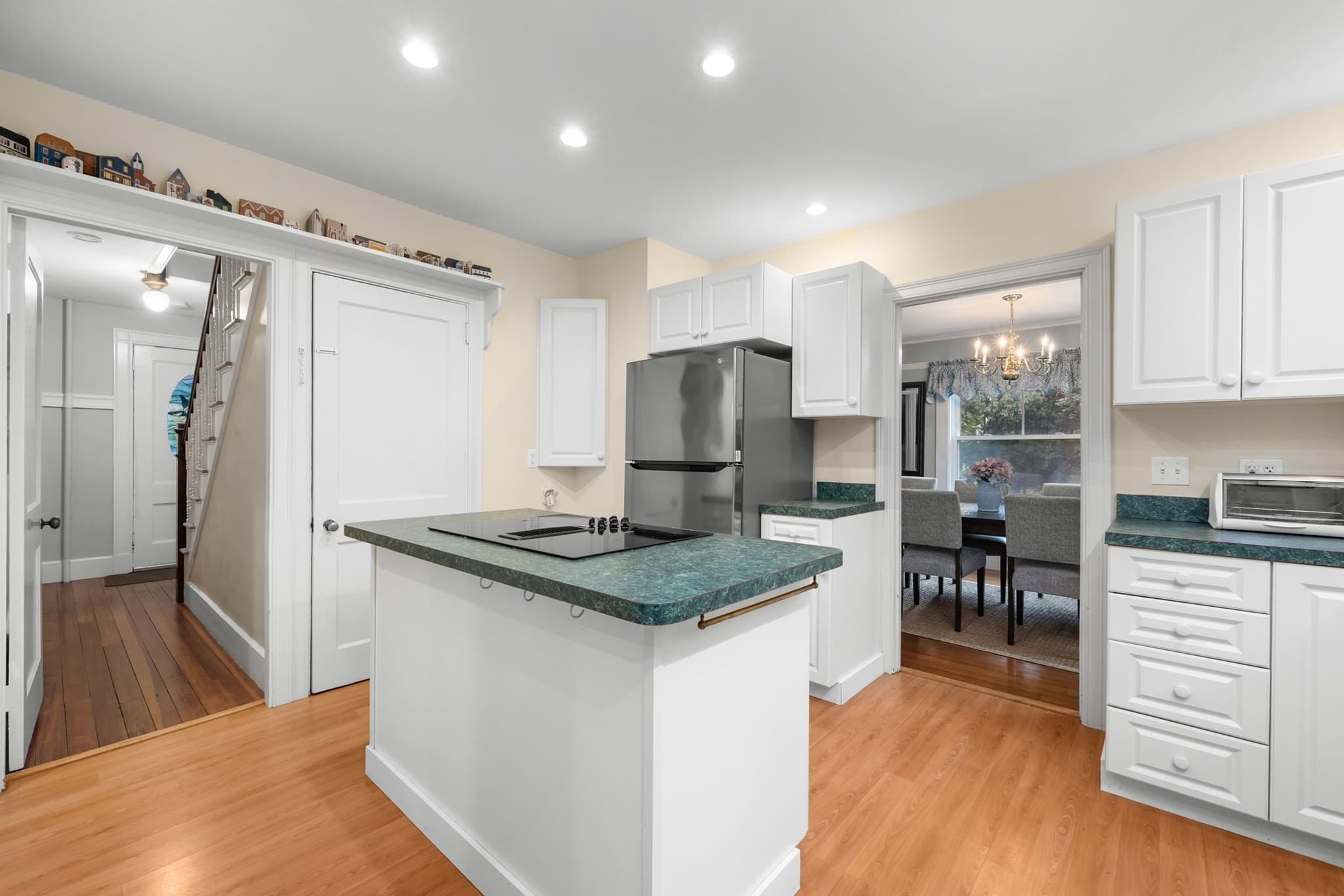 Single Family Residence at 73 S Orleans Rd, Orleans MA 02653, Orleans, photo 9 of 42