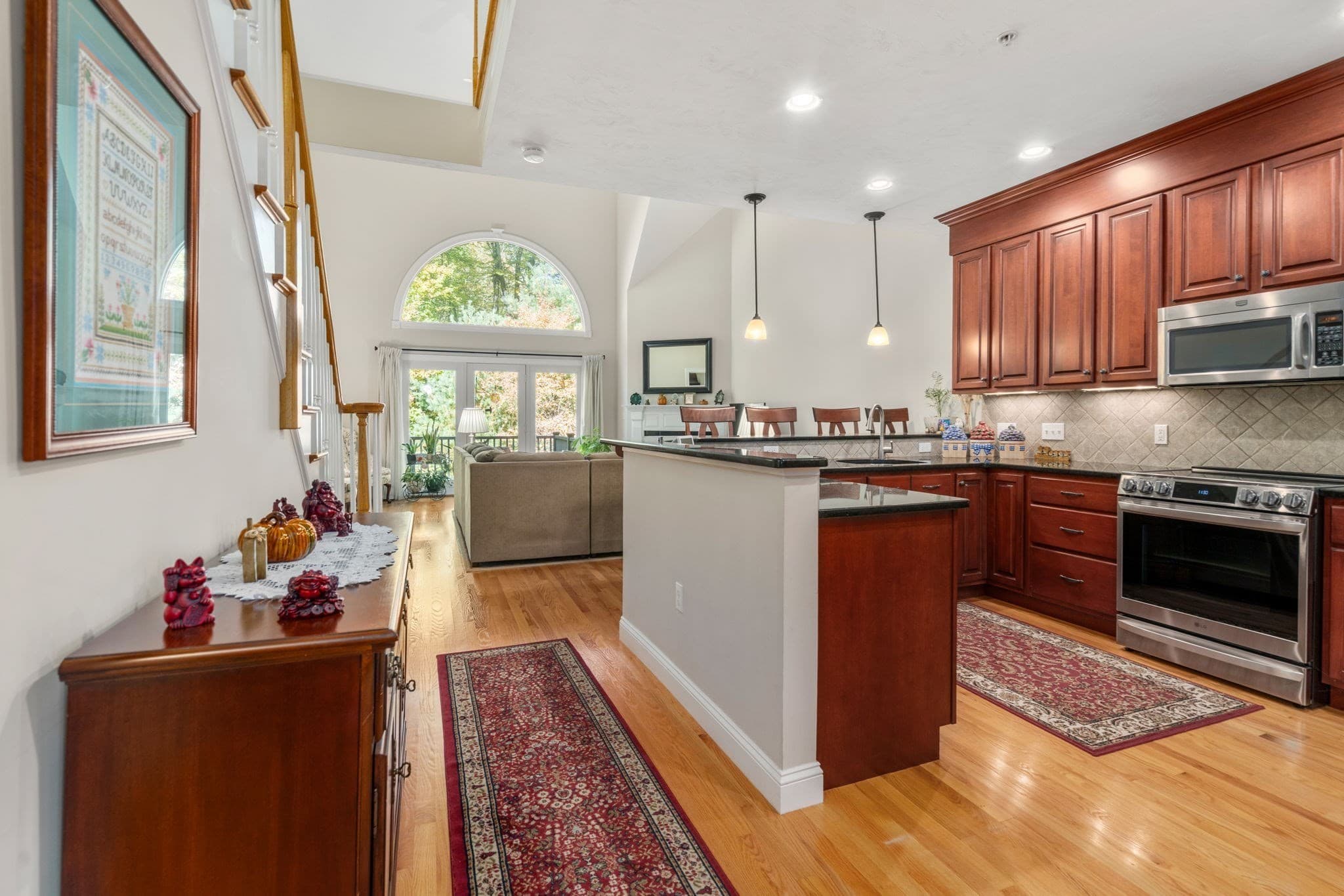 Condominium at 32 Cassandra Ave # 32, Franklin MA 02038, Franklin, photo 3 of 20