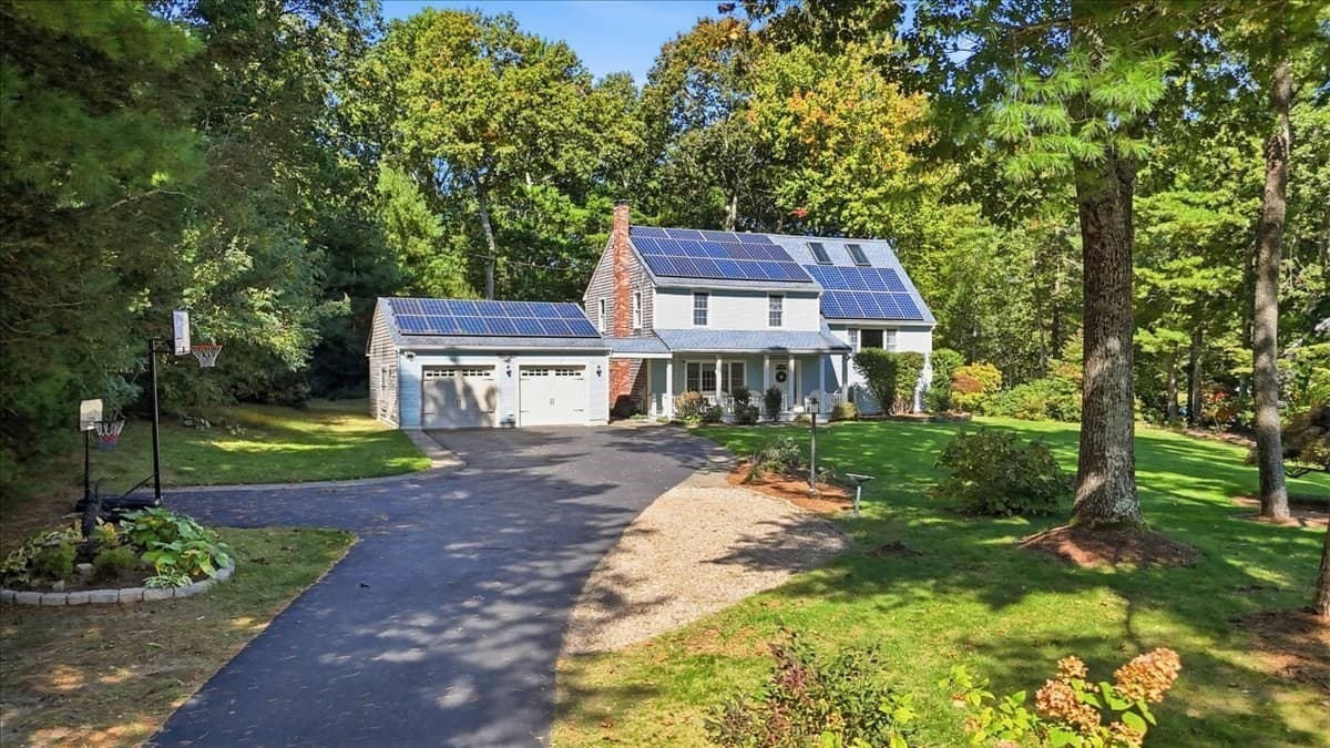 Single Family Residence at 31 Bow St, Carver MA 02330, Carver, photo 2 of 41