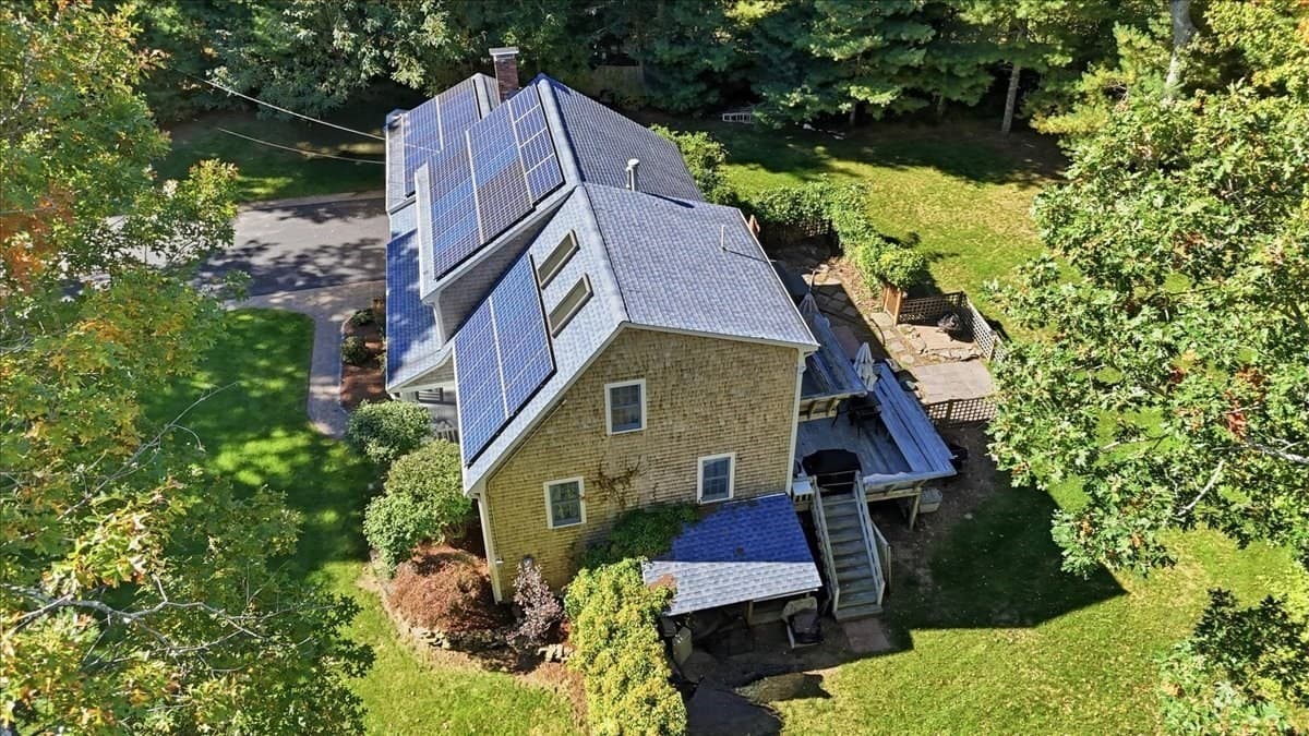 Single Family Residence at 31 Bow St, Carver MA 02330, Carver, photo 4 of 41