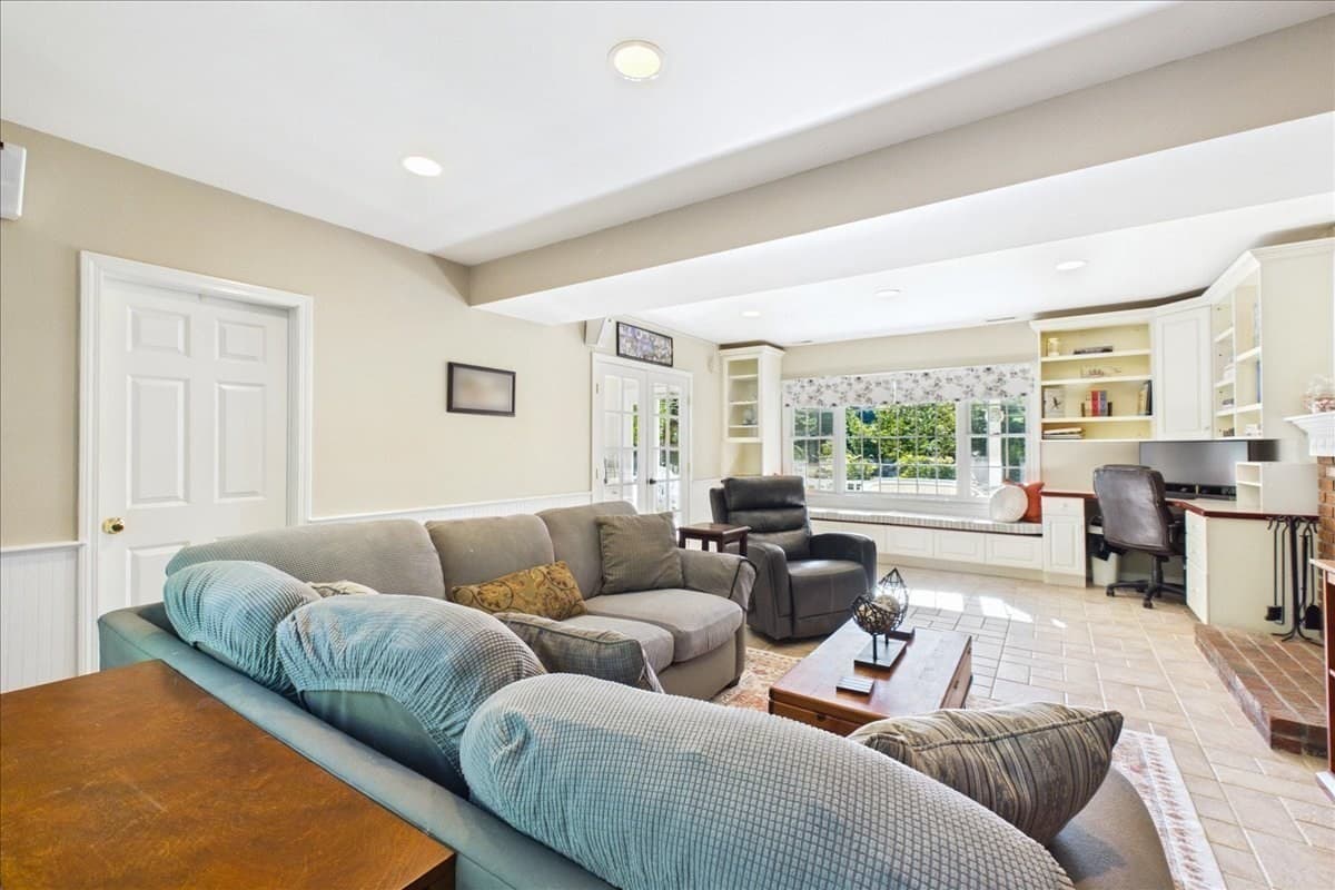 Single Family Residence at 31 Bow St, Carver MA 02330, Carver, photo 8 of 41