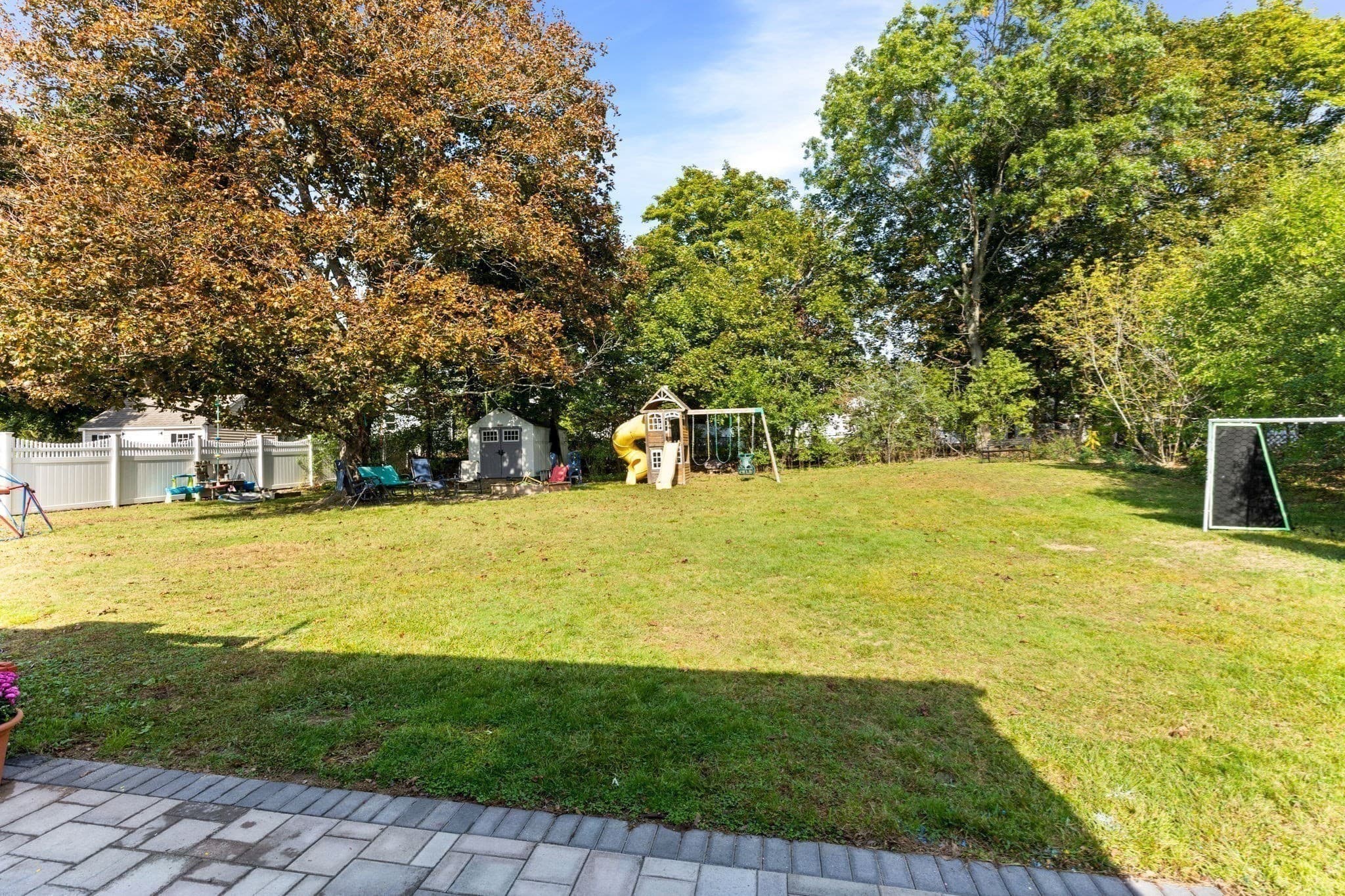 Single Family Residence at 5 Sachem Road, Woburn MA 01801, Woburn, photo 6 of 27