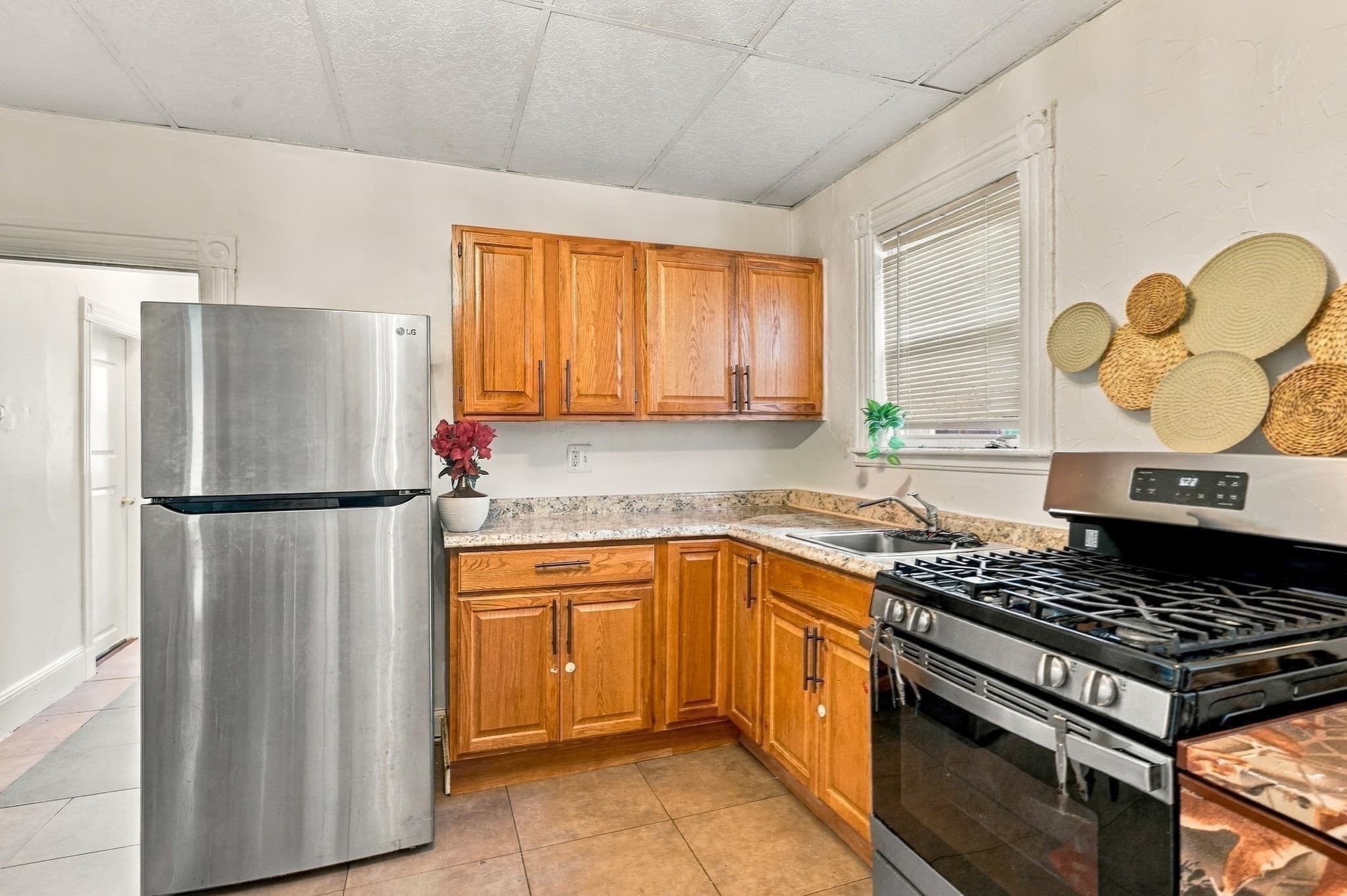 Multi Family at 8-10 Dane St, Everett MA 02149, Everett, photo 26 of 34
