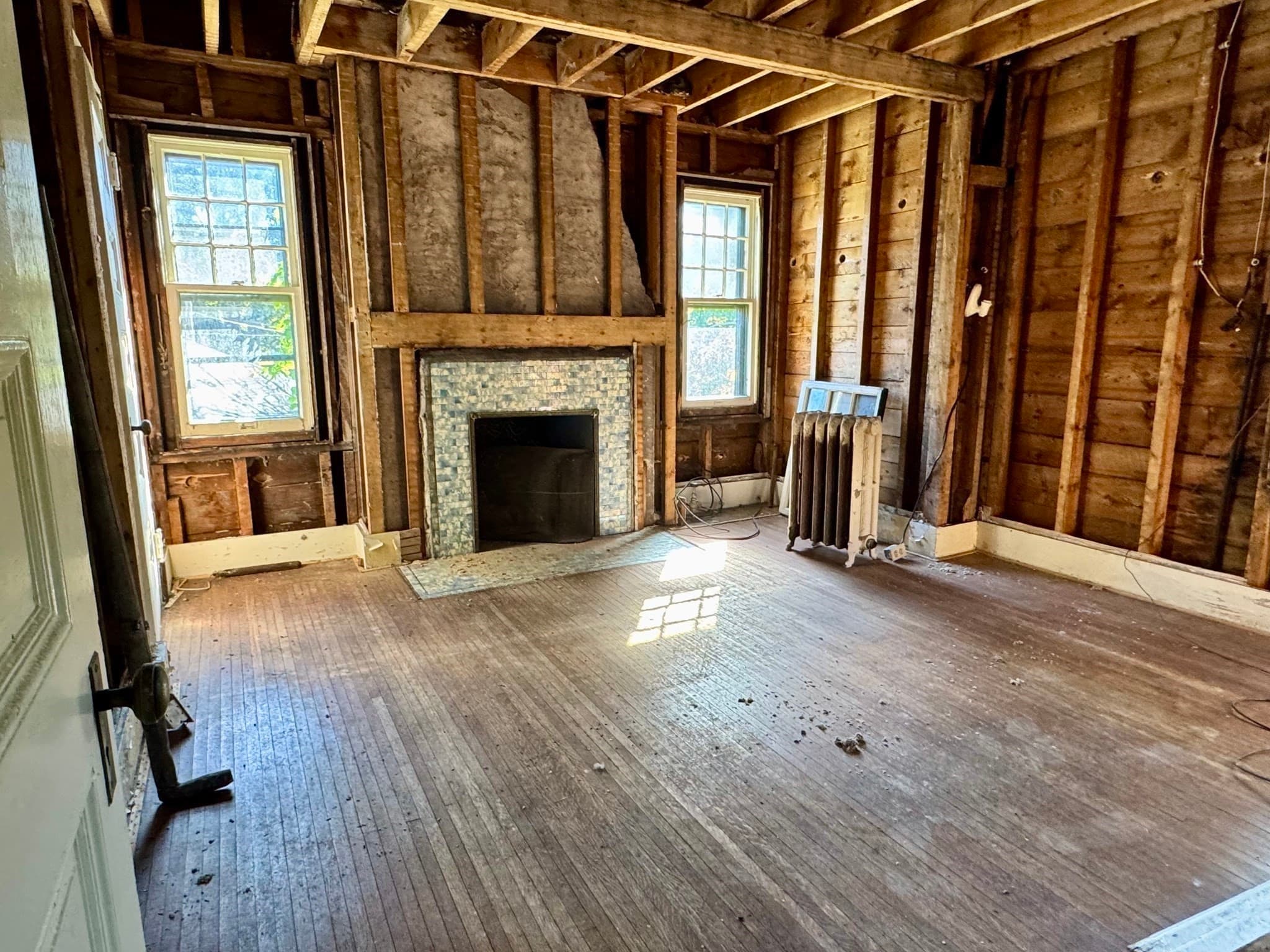 Single Family Residence at 179 Clarendon St, Springfield MA 01109, Springfield, photo 11 of 21