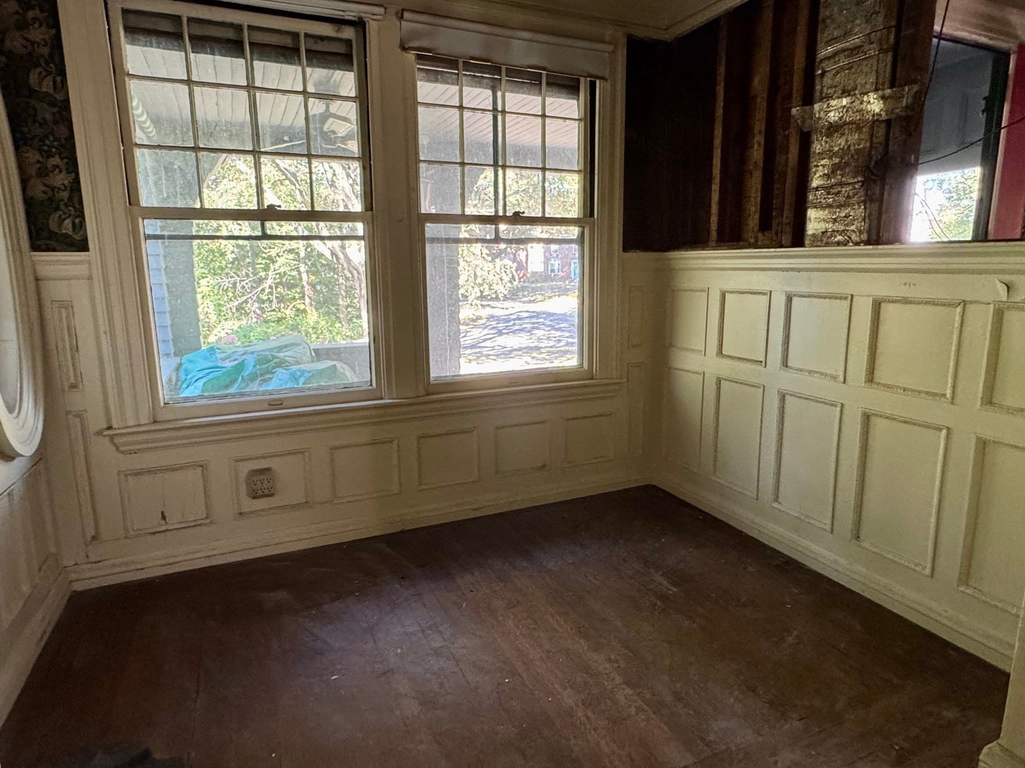 Single Family Residence at 179 Clarendon St, Springfield MA 01109, Springfield, photo 8 of 21