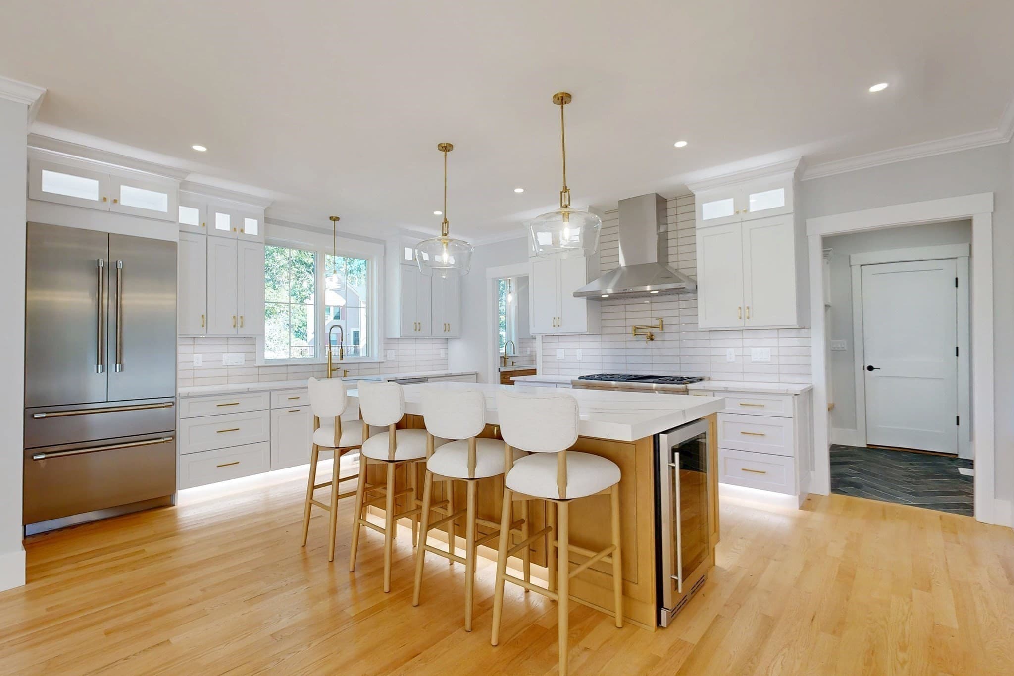 Single Family Residence at 10 Sapphire Circle, Canton MA 02021, Canton, photo 7 of 39