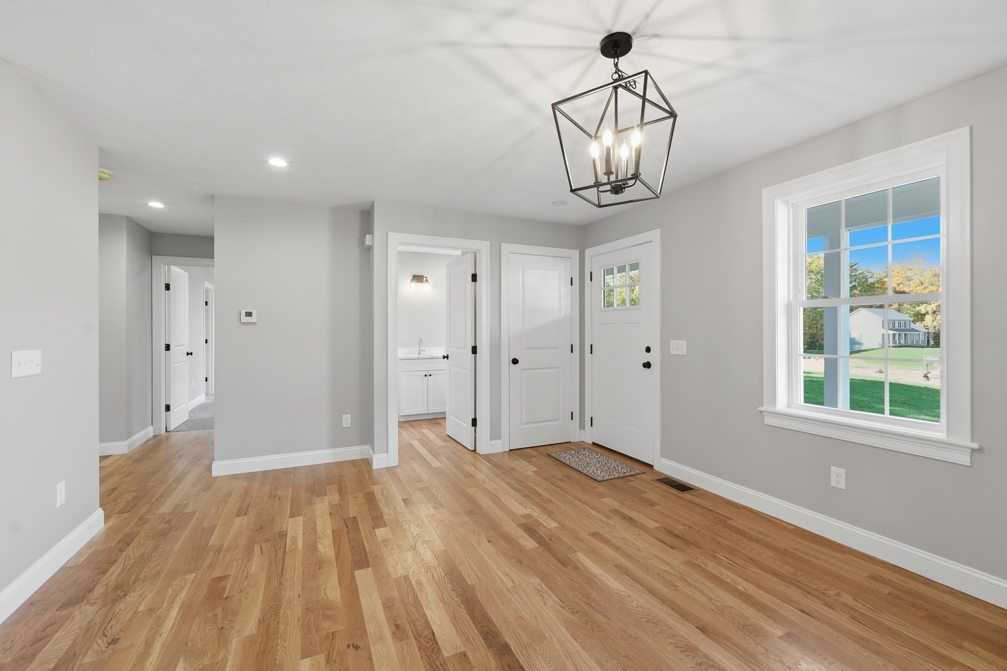 Single Family Residence at 126 Townsend Harbor Rd, Lunenburg MA 01462, Lunenburg, photo 7 of 40