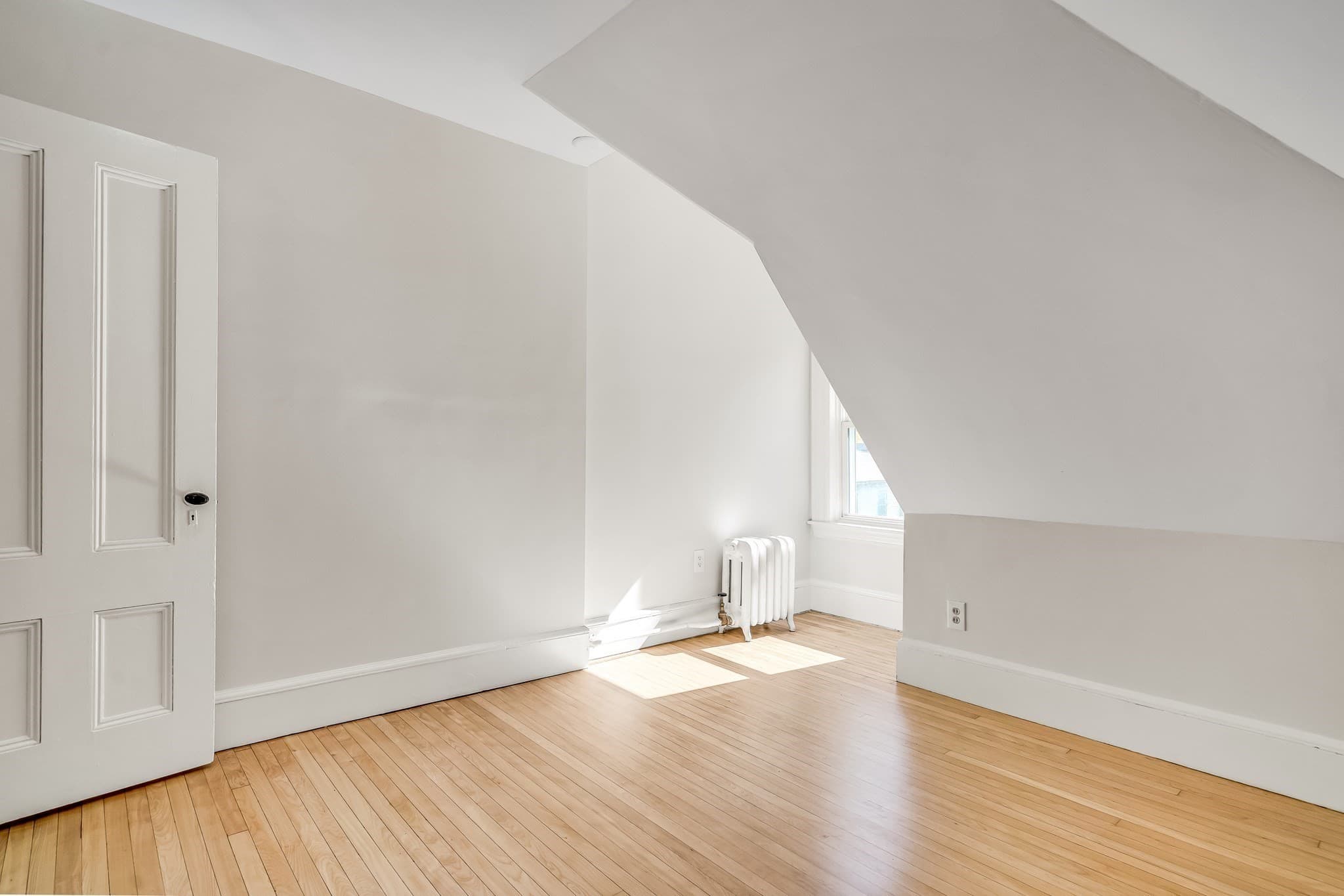 Condominium at 9-11 Claflin Place # 3, Newton MA 02460, photo 13 of 19