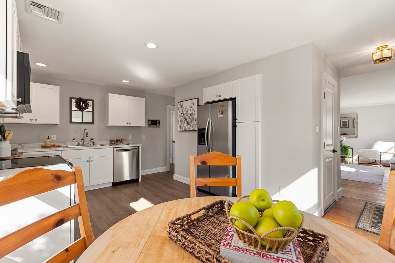 Single Family Residence at 2 Minot St, Wakefield MA 01880, Wakefield, photo 8 of 26