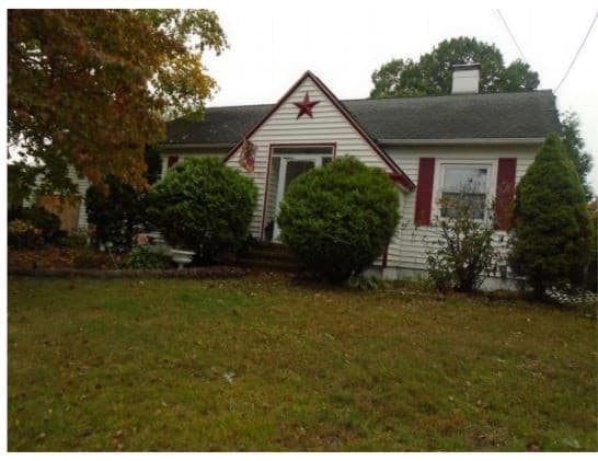 90 Milk St, Methuen MA 01844