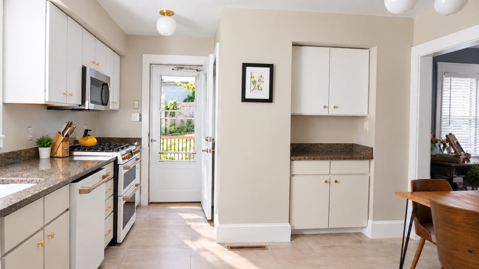 Single Family Residence at 53 Aberdeen Rd, Milton MA 02186, Milton, photo 11 of 19