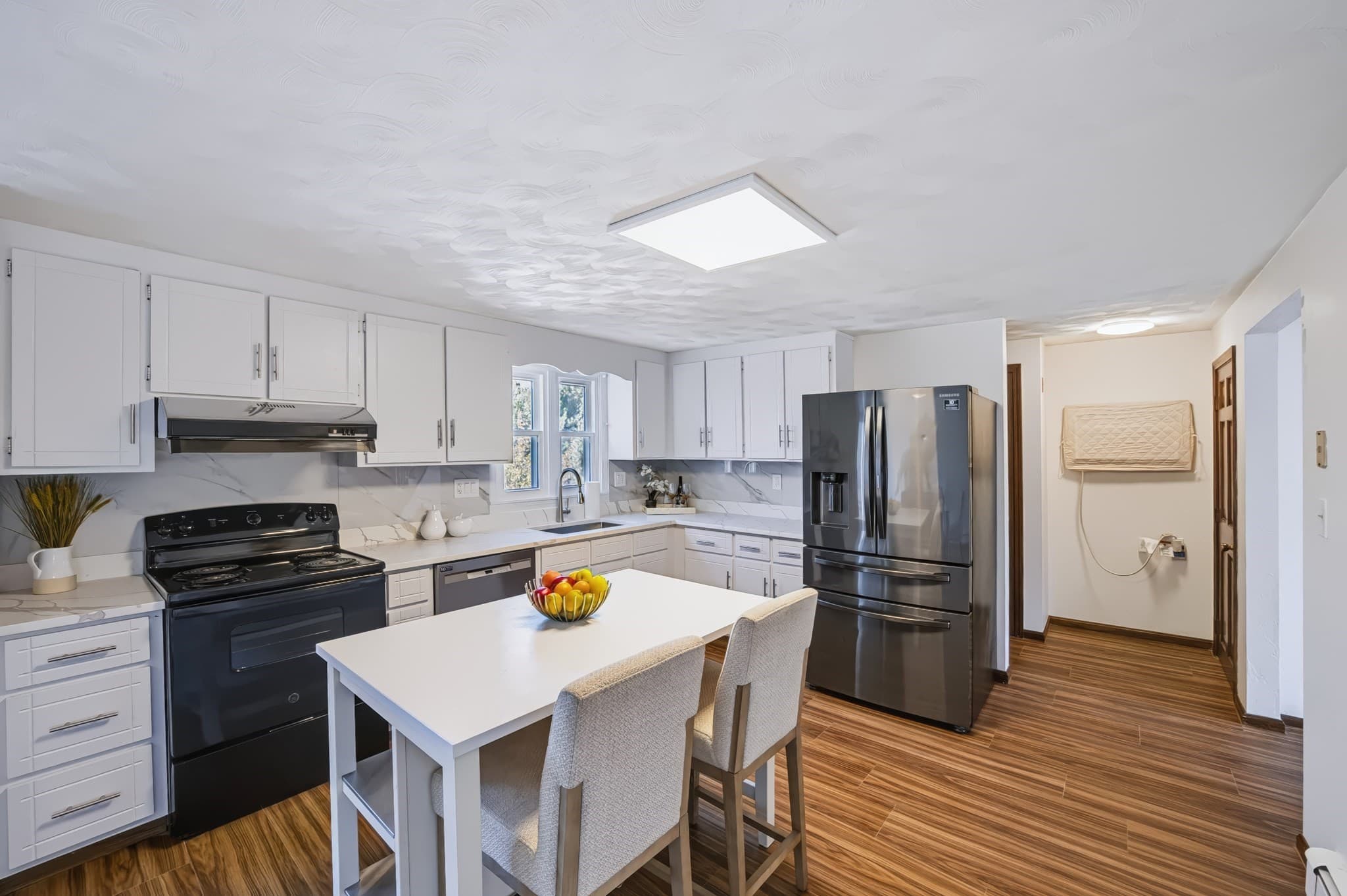 Single Family Residence at 31 Fairmount Way, Quincy MA 02169, Quincy, photo 11 of 38