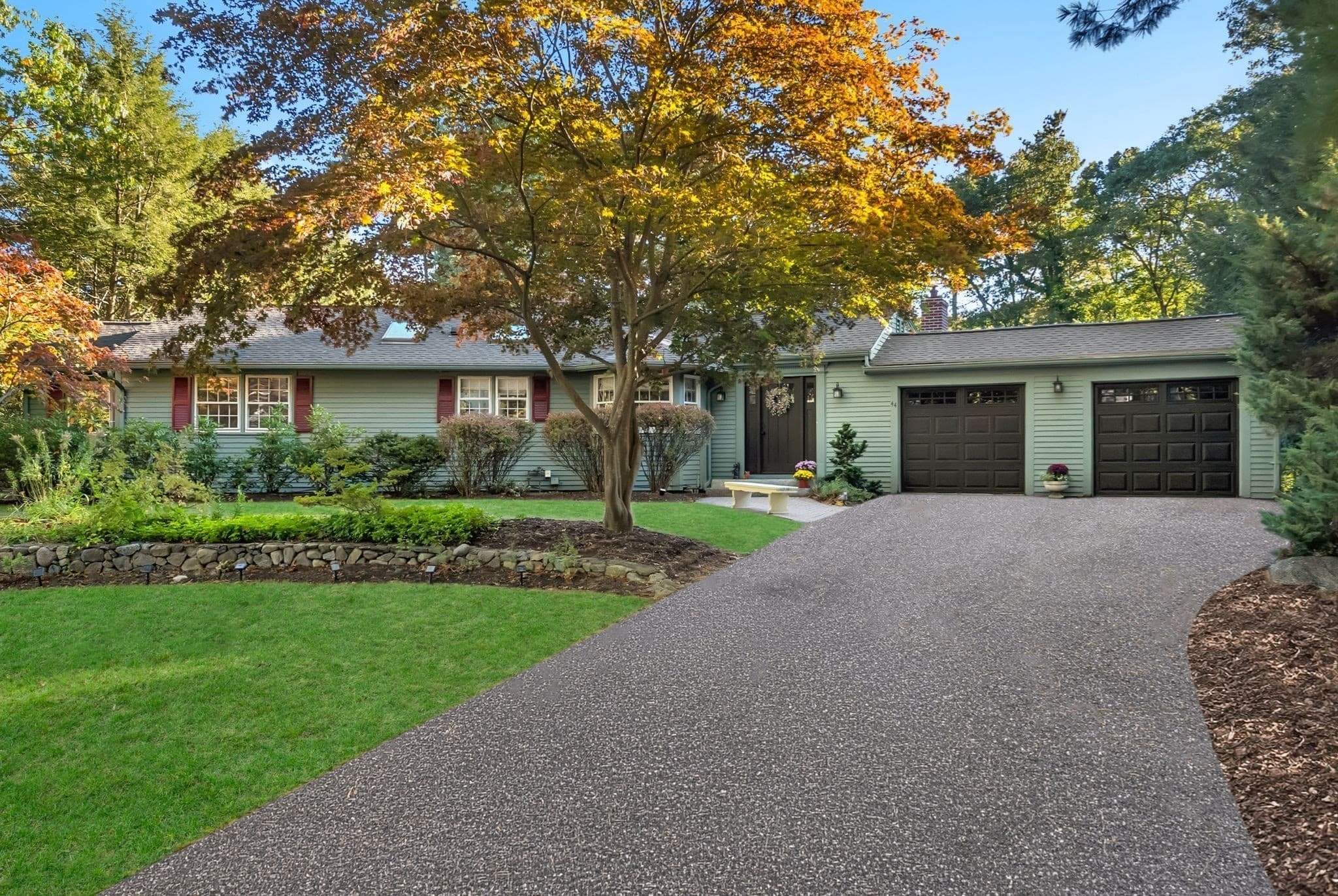 44 Pequot Rd, Wayland MA 01778
