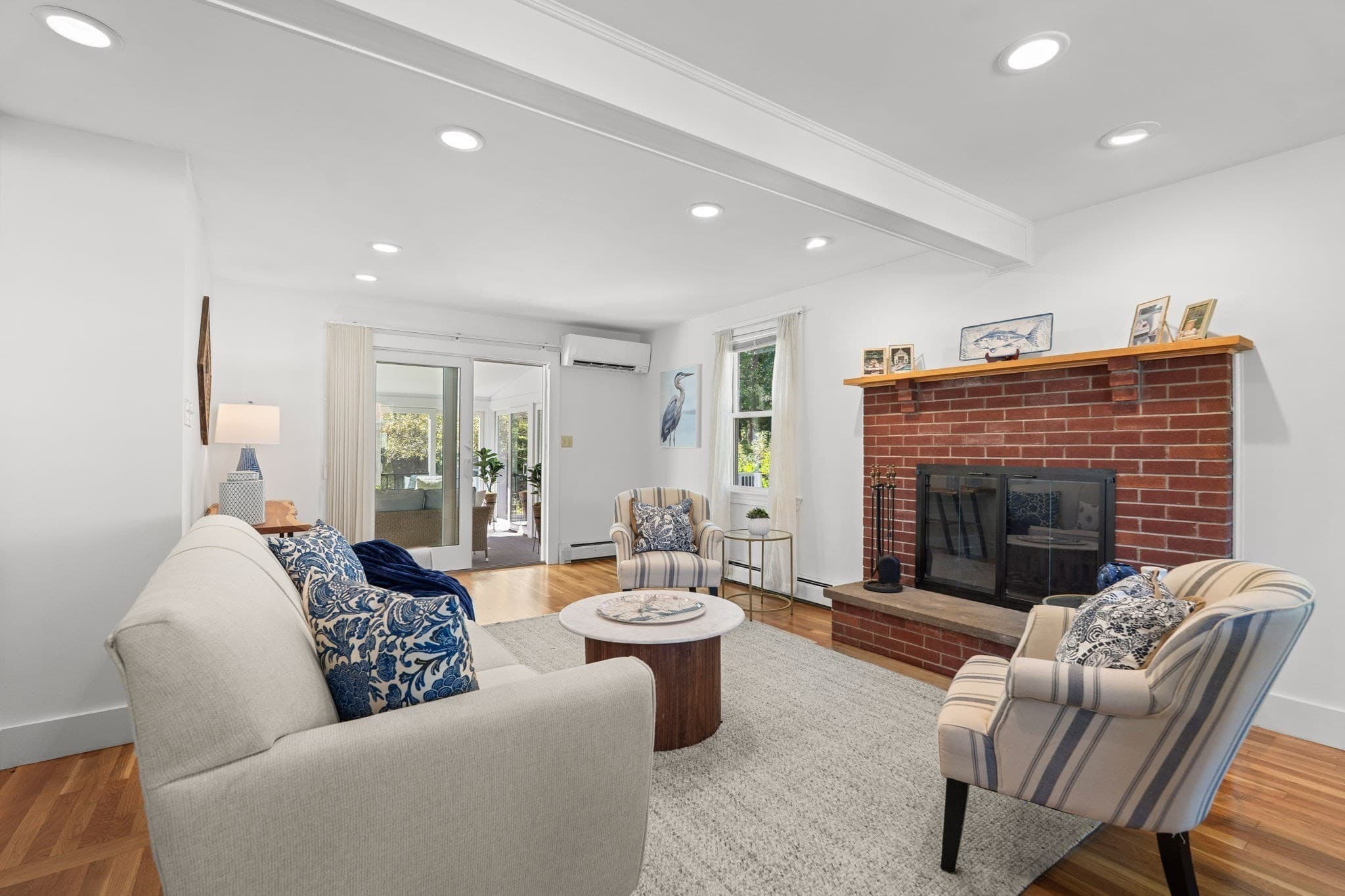 Single Family Residence at 6 Farley Ave, Ipswich MA 01938, Ipswich, photo 5 of 39