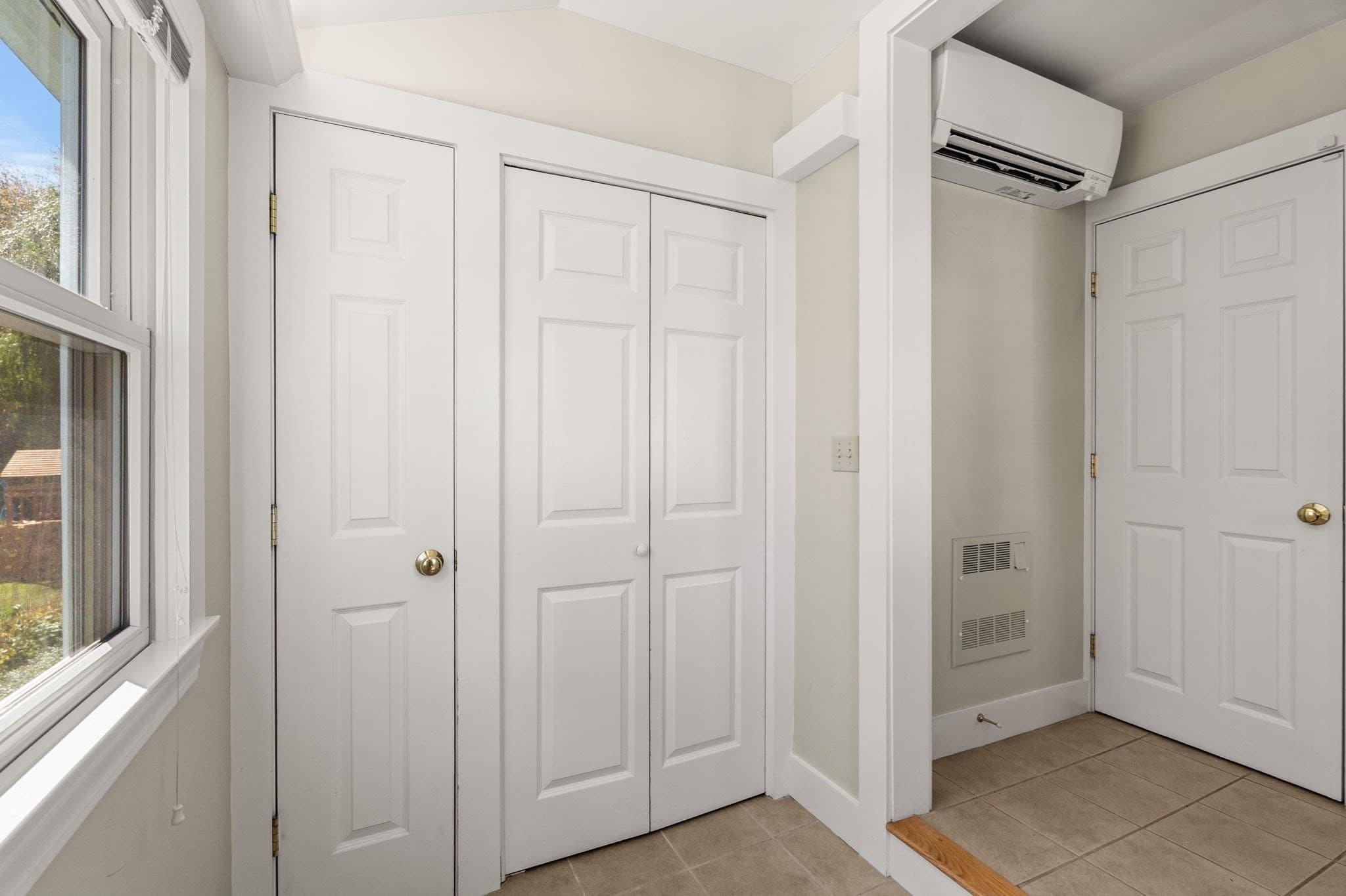 Single Family Residence at 6 Farley Ave, Ipswich MA 01938, Ipswich, photo 31 of 39