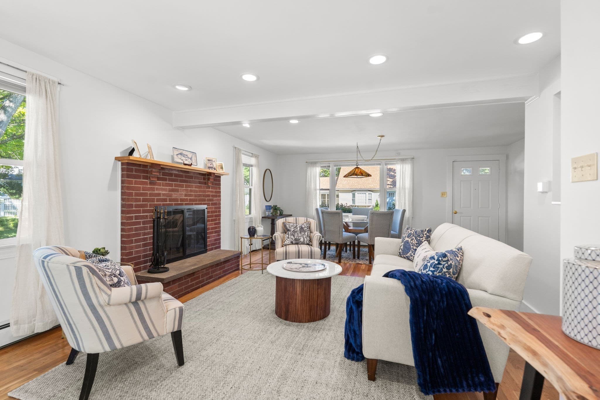 Single Family Residence at 6 Farley Ave, Ipswich MA 01938, Ipswich, photo 8 of 39