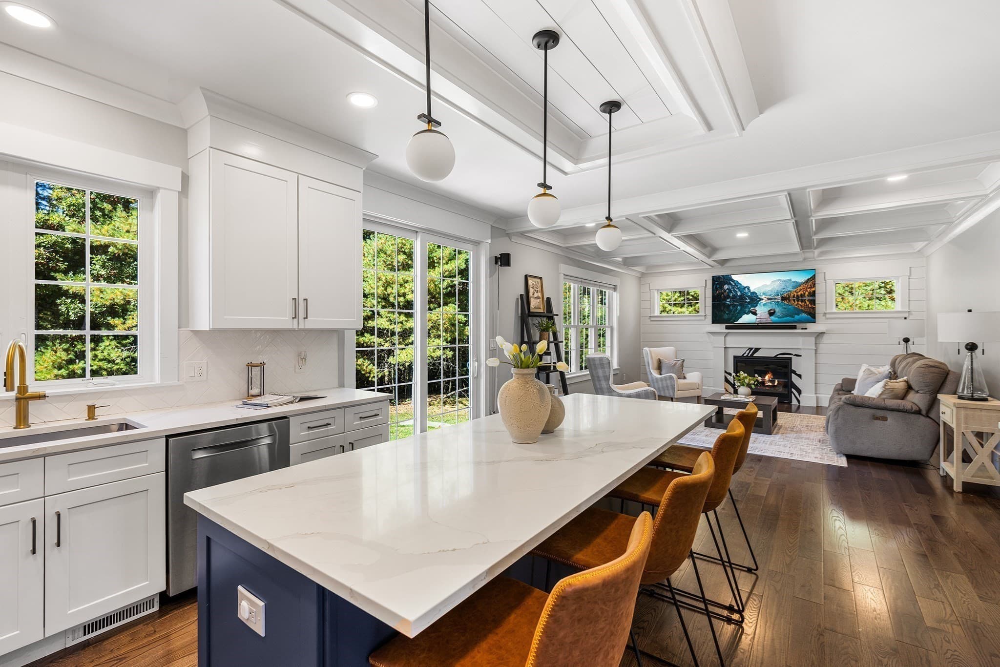 Single Family Residence at 381 Prospect St, Franklin MA 02038, Franklin, photo 6 of 42