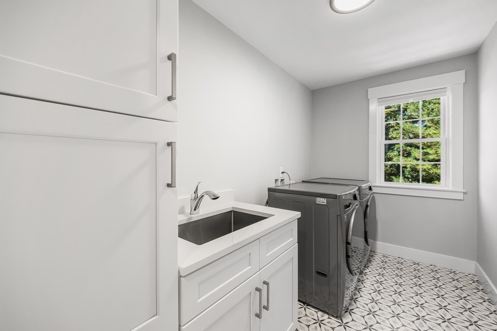 Single Family Residence at 381 Prospect St, Franklin MA 02038, Franklin, photo 32 of 42