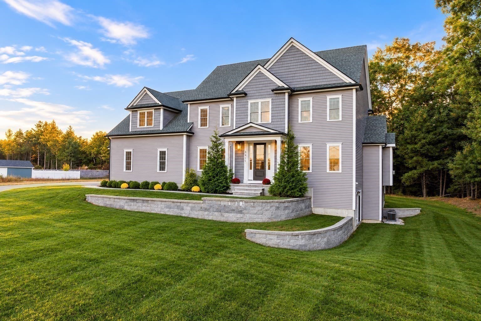 381 Prospect St, Franklin MA 02038