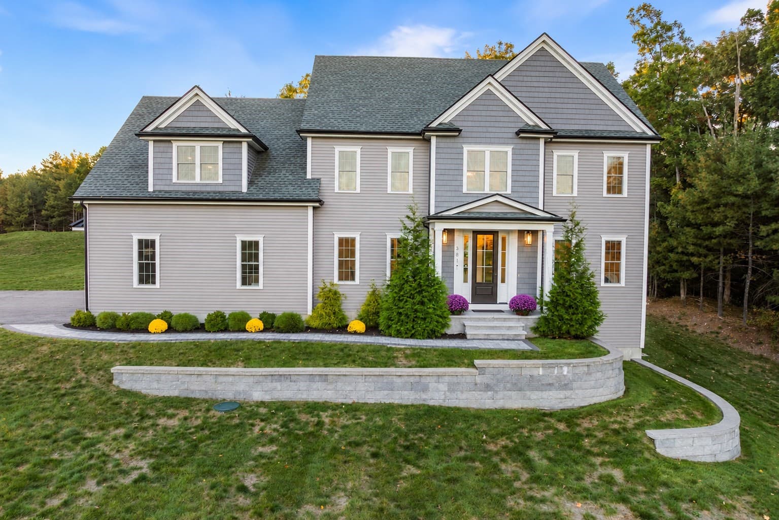 381 Prospect St, Franklin MA 02038