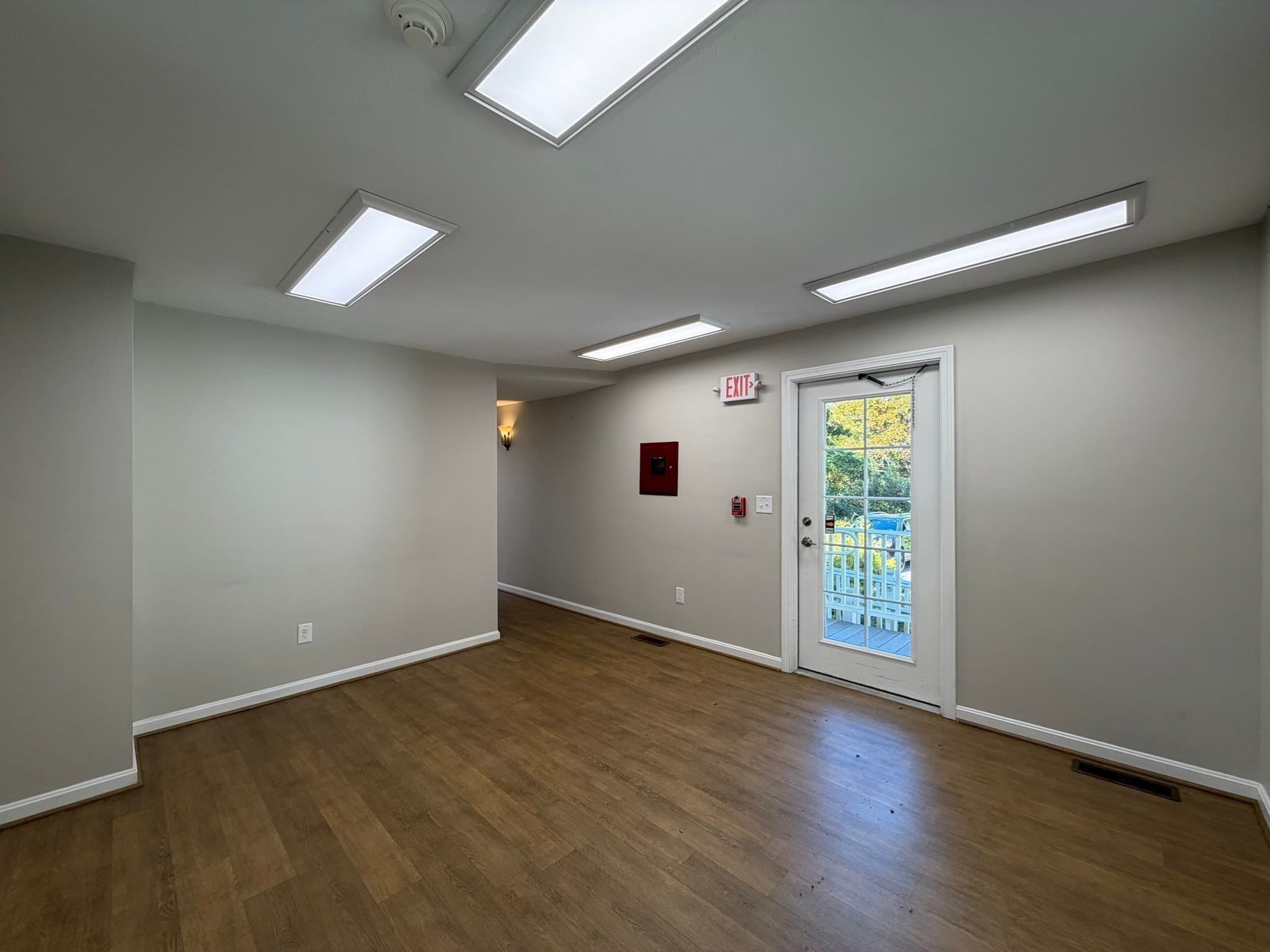 Commercial Sale at 214 Charlton Rd, Sturbridge MA 01566, Sturbridge, photo 4 of 38