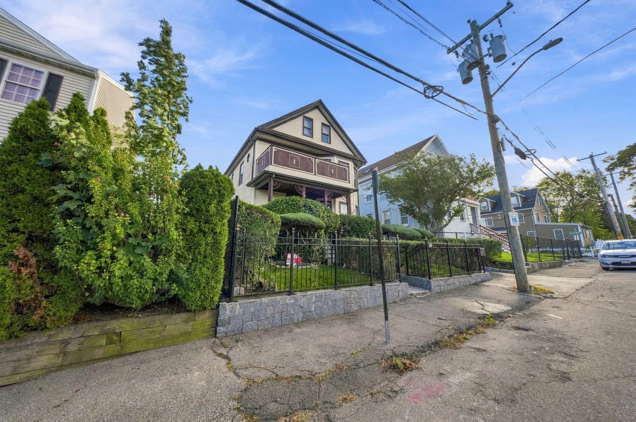 2 Family - 2 Units Up/Down at 24-26 Walnut St, Quincy MA 02171, Quincy, photo 2 of 41