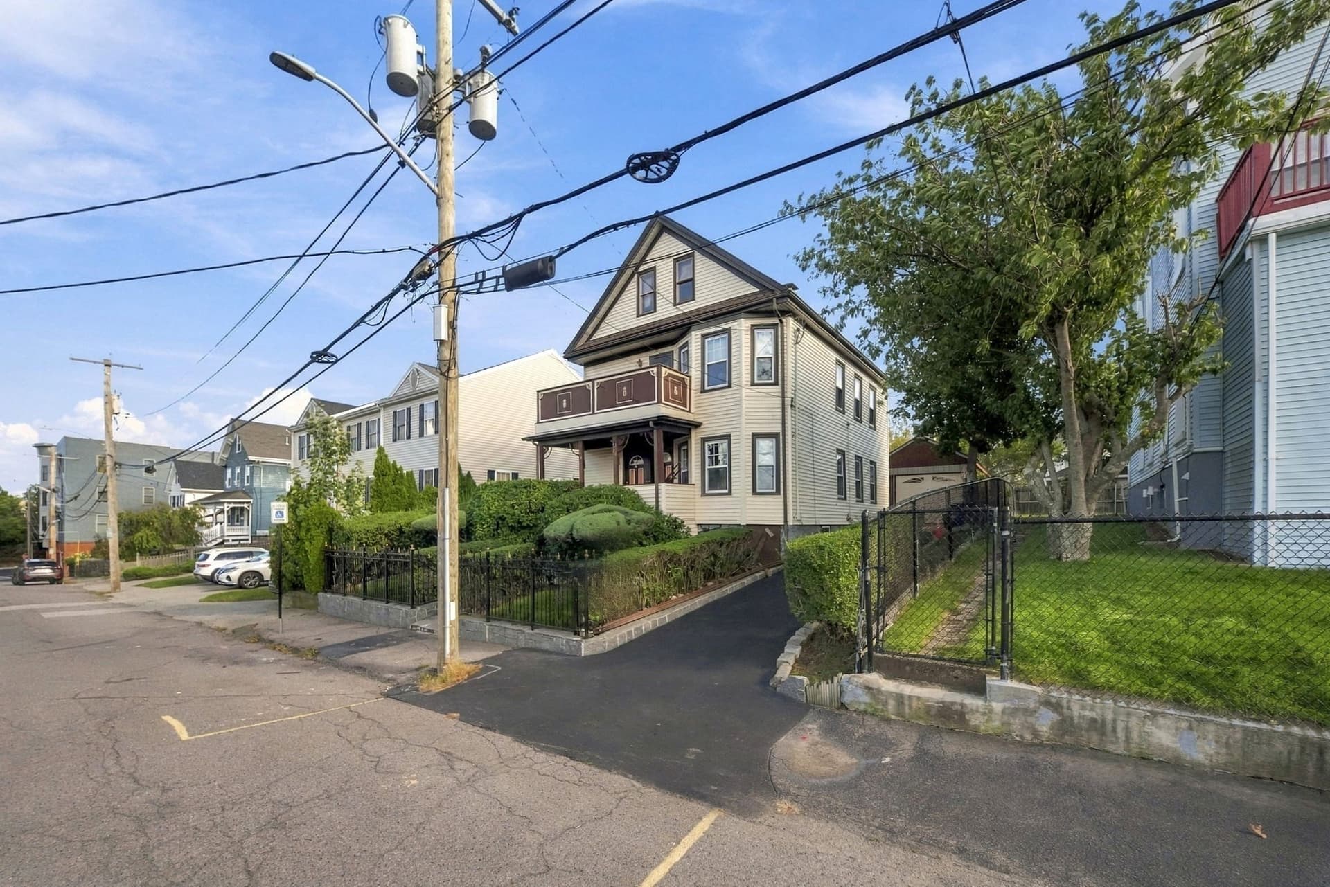 24-26 Walnut St, Quincy MA 02171