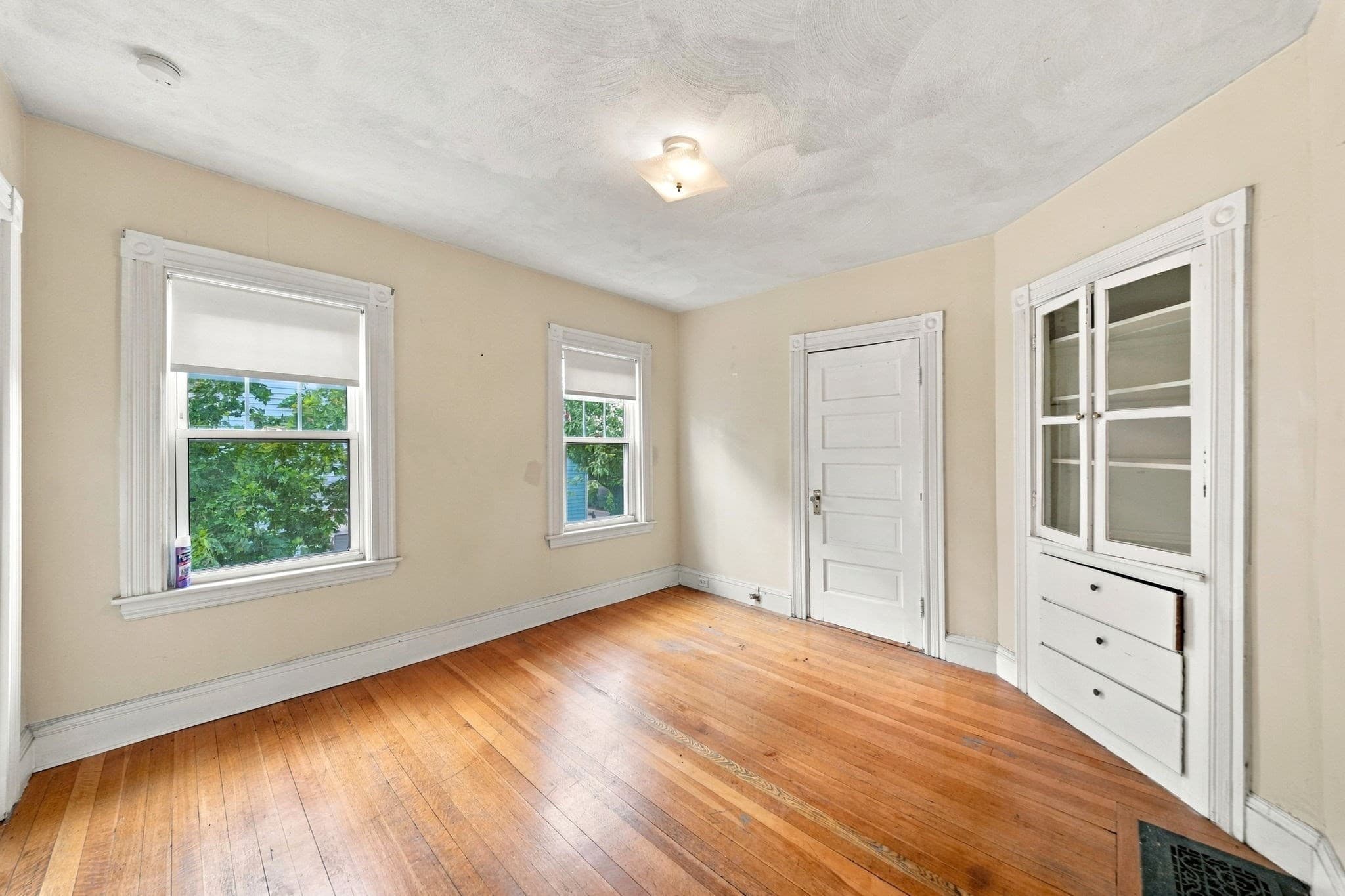 2 Family - 2 Units Up/Down at 24-26 Walnut St, Quincy MA 02171, Quincy, photo 21 of 41