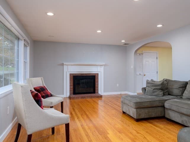 Single Family Residence at 35 Vista Dr, Shrewsbury MA 01545, Shrewsbury, photo 7 of 24
