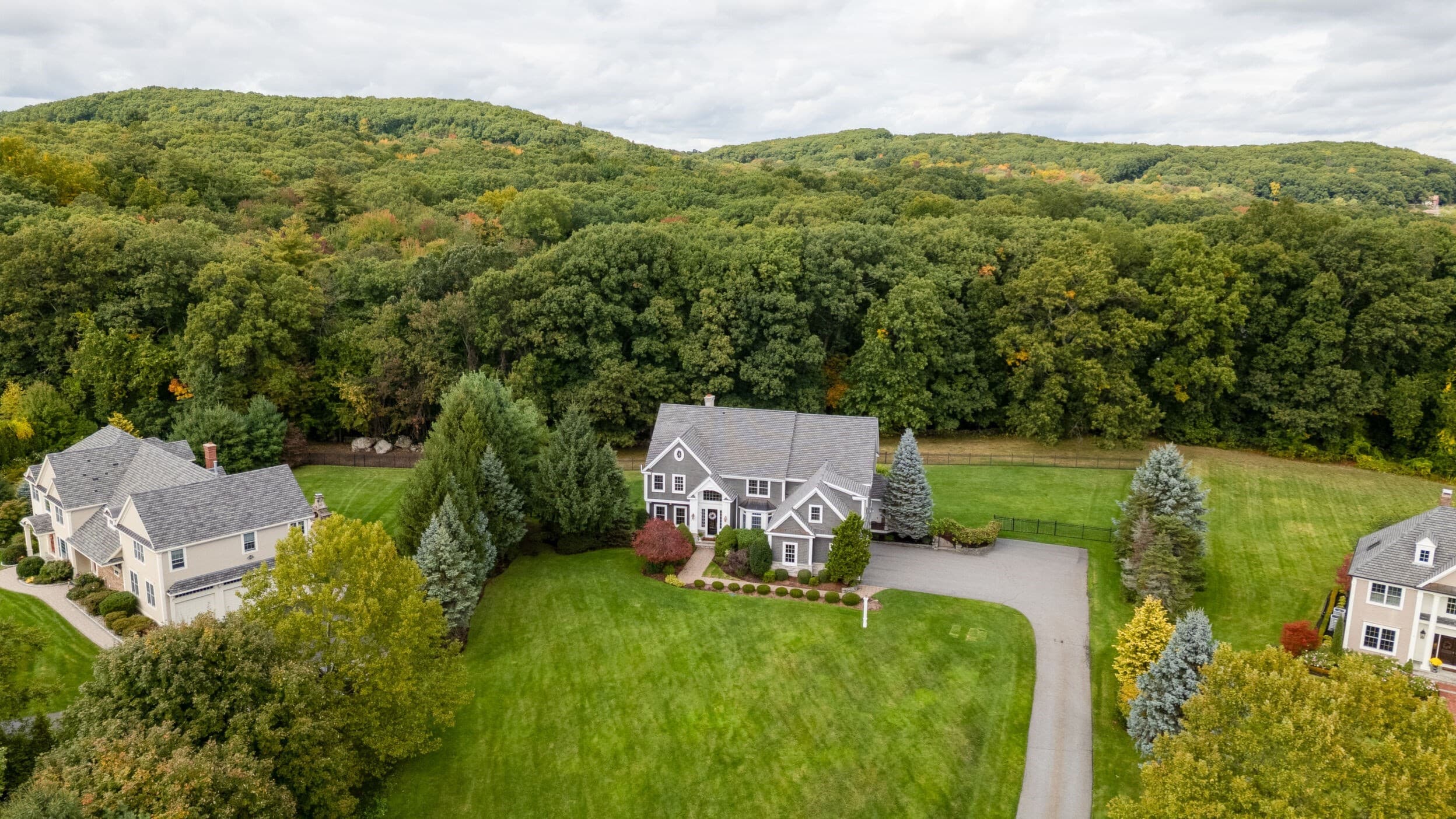 Single Family Residence at 4 Nipmuc Ln, Southborough MA 01772, Southborough, photo 16 of 42