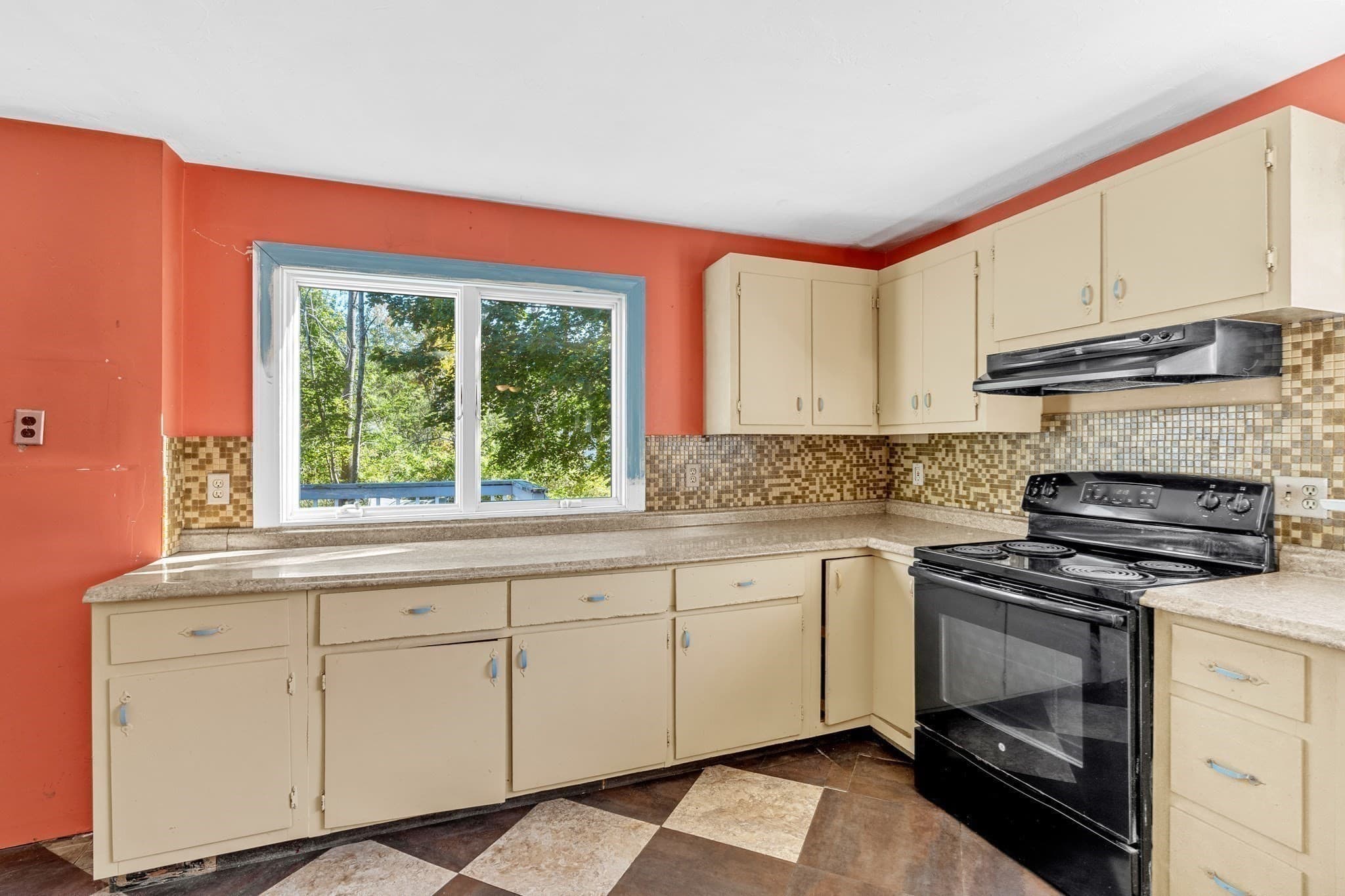 Single Family Residence at 402 Beechwood St., Cohasset MA 02025, Cohasset, photo 5 of 23