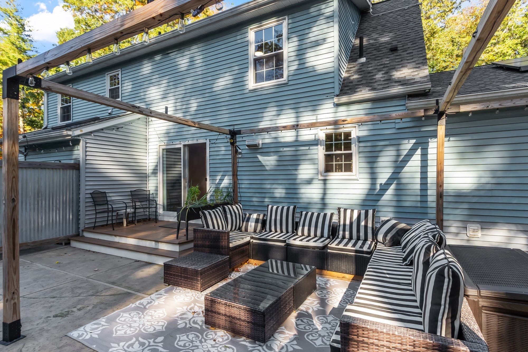 Single Family Residence at 329 New Boston Rd, Sturbridge MA 01566, Sturbridge, photo 5 of 38