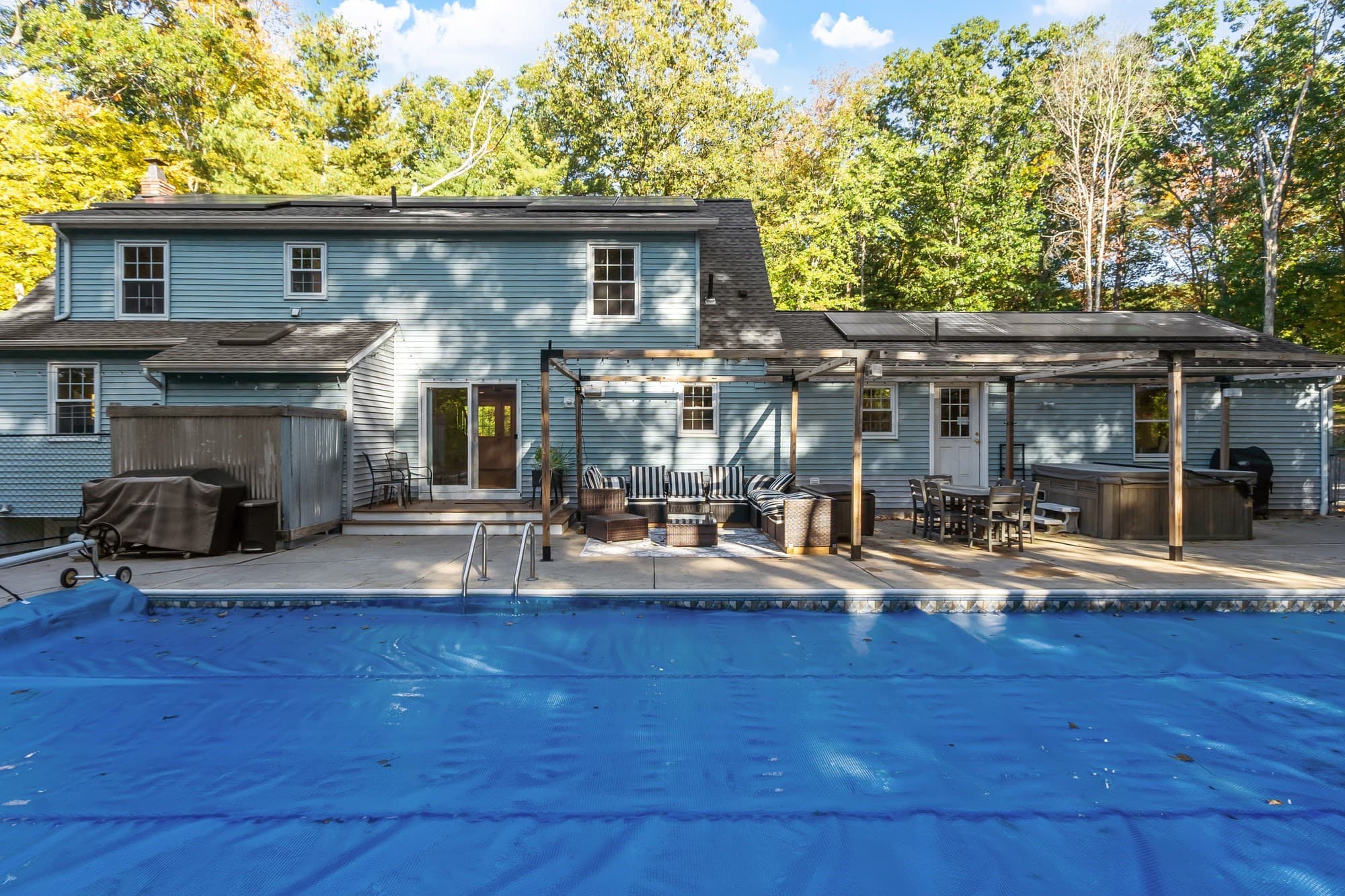 Single Family Residence at 329 New Boston Rd, Sturbridge MA 01566, Sturbridge, photo 4 of 38