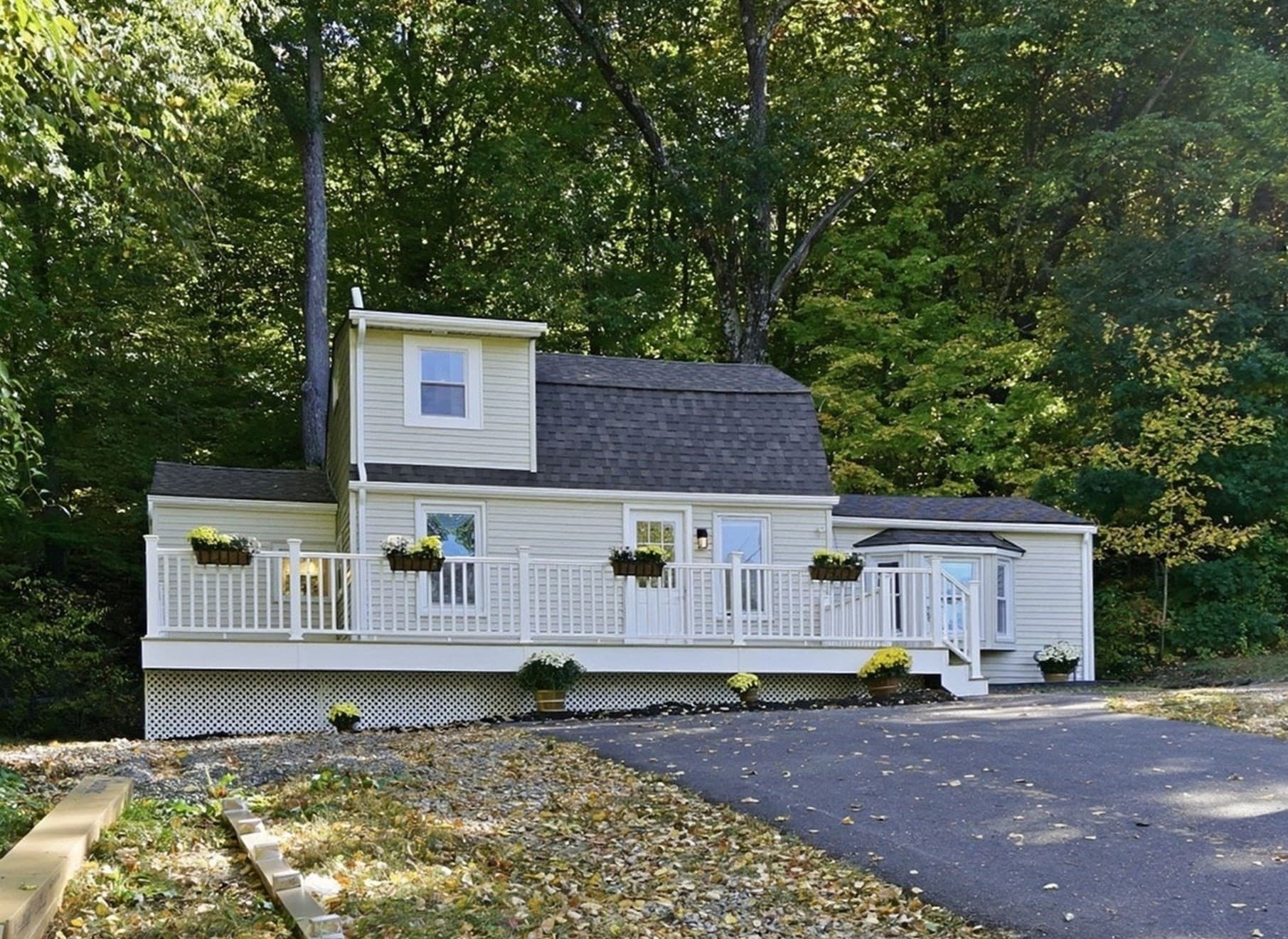 338 Wilbraham Rd, Hampden MA 01036