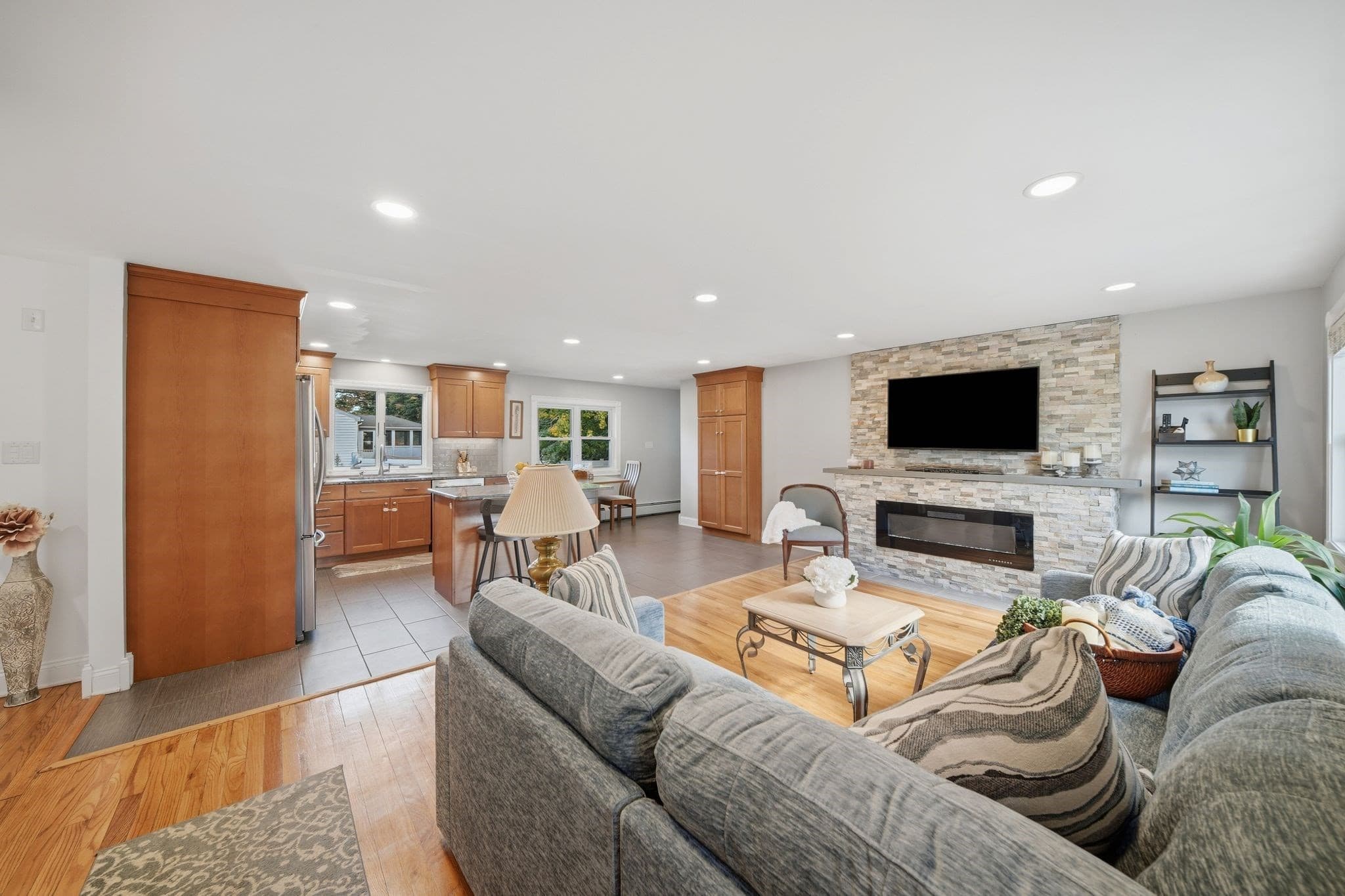 Single Family Residence at 106 Harwood Ave, Littleton MA 01460, Littleton, photo 7 of 42