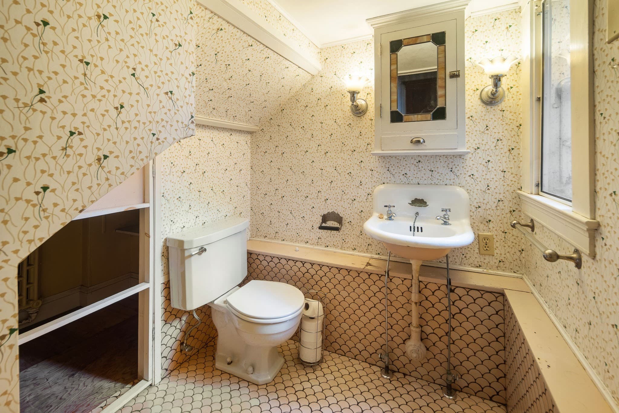 Single Family Residence at 42 Everett Ave, Winchester MA 01890, Winchester, photo 18 of 40