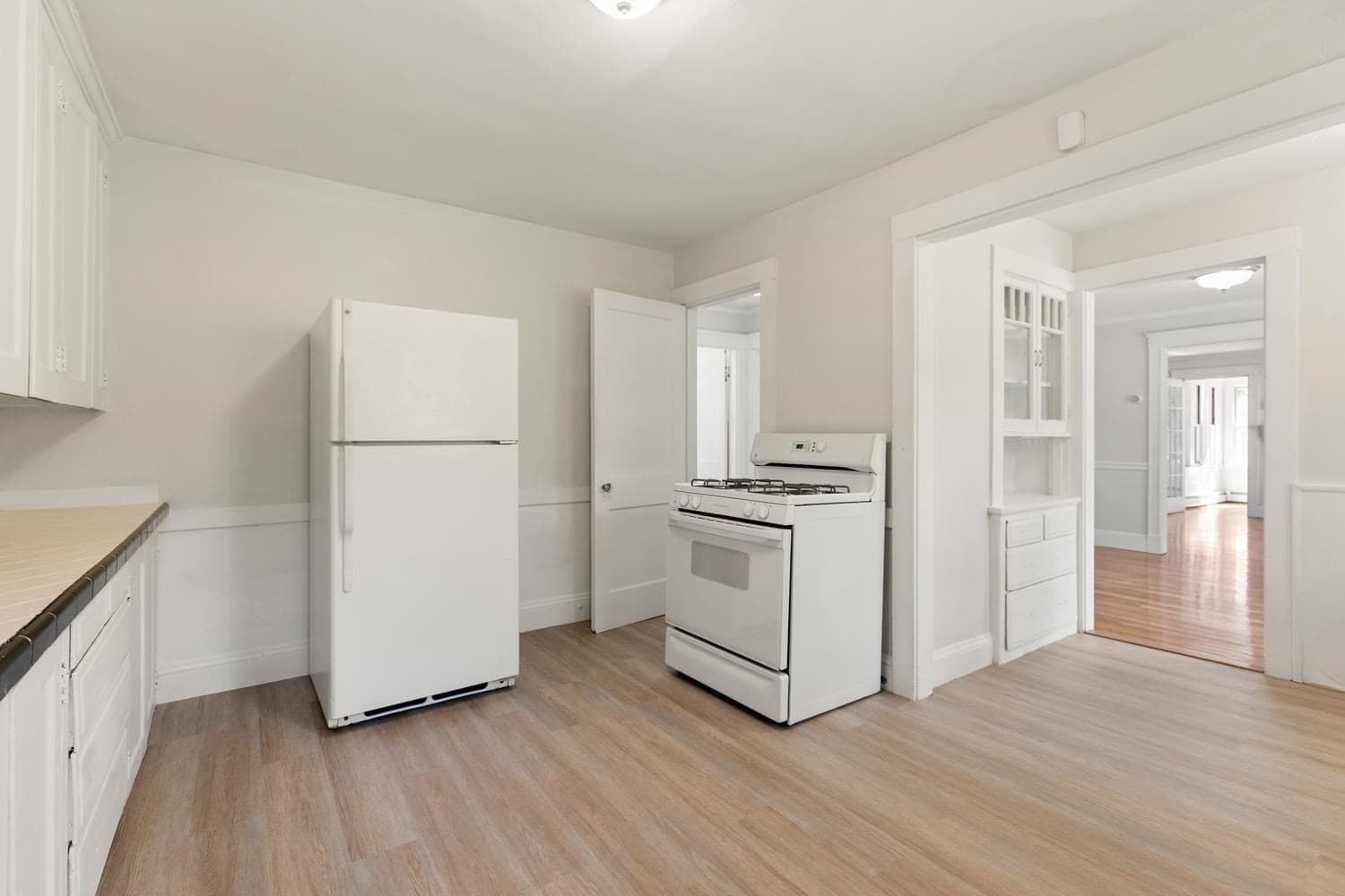 2 Family - 2 Units Up/Down at 326-328 Charles River Rd, Watertown MA 02472, Watertown, photo 20 of 33