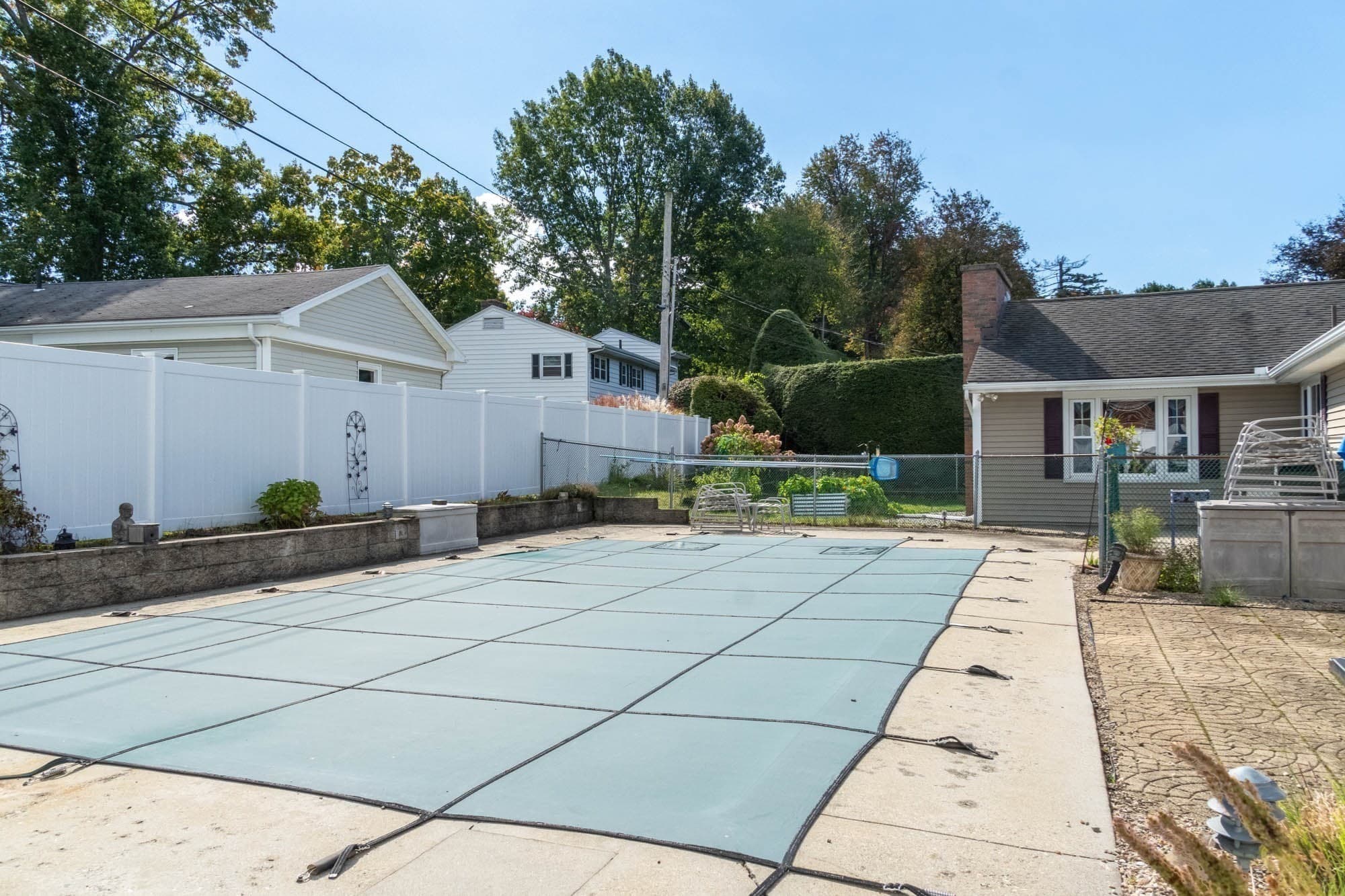 Single Family Residence at 11 Hillview Rd, Holyoke MA 01040, Holyoke, photo 27 of 32