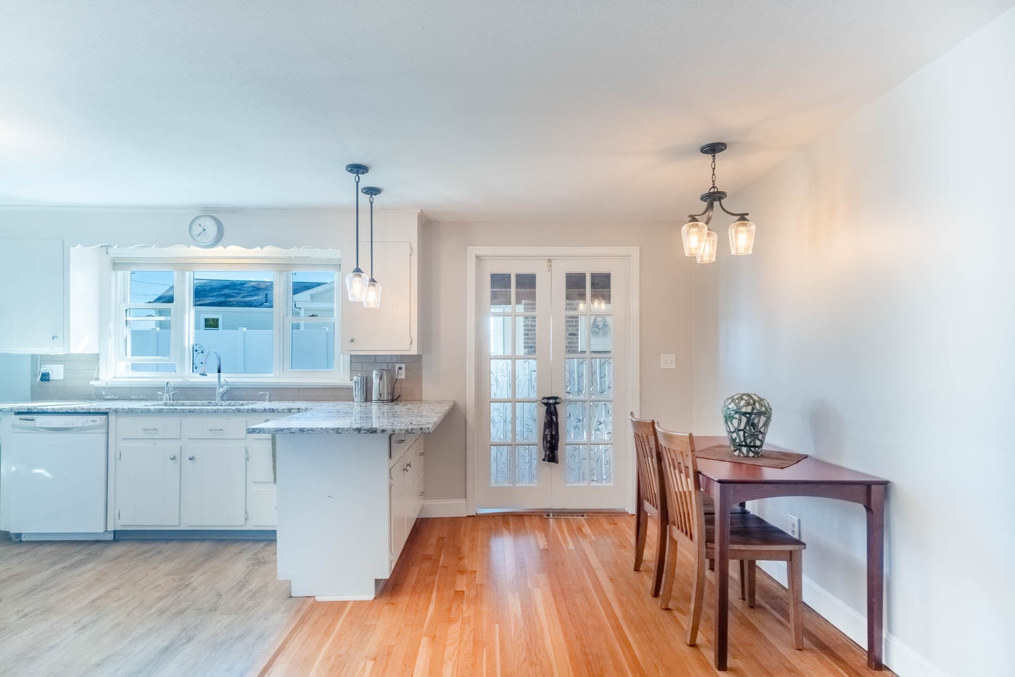 Single Family Residence at 11 Hillview Rd, Holyoke MA 01040, Holyoke, photo 6 of 32