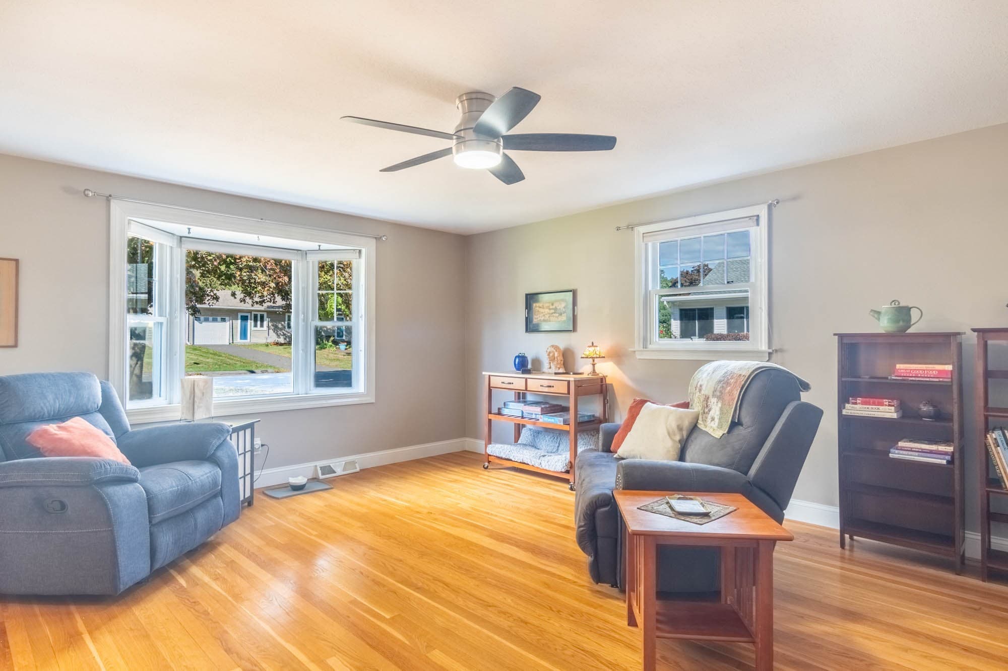 Single Family Residence at 11 Hillview Rd, Holyoke MA 01040, Holyoke, photo 10 of 32
