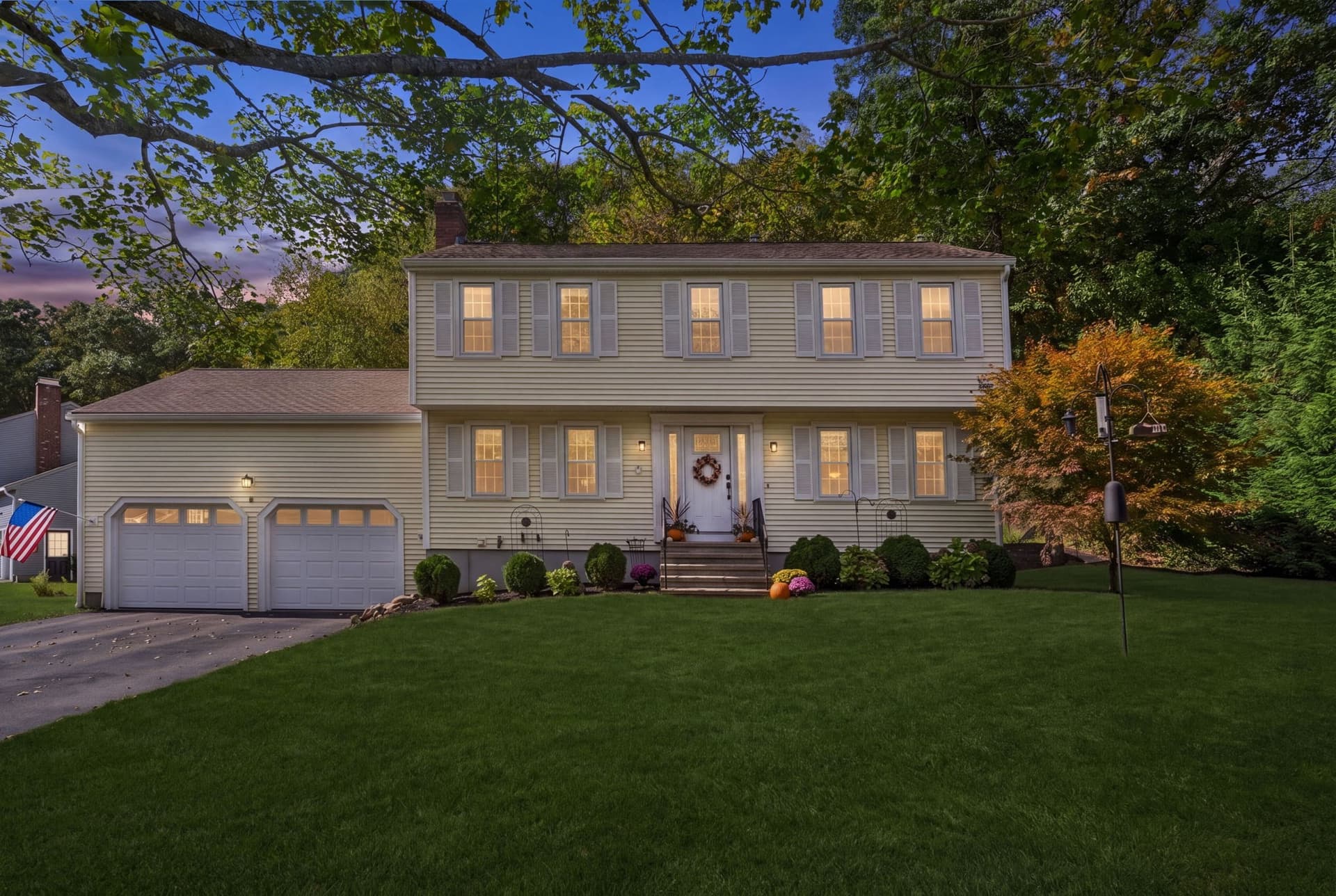 5 Crockett Cir, Hopedale MA 01747