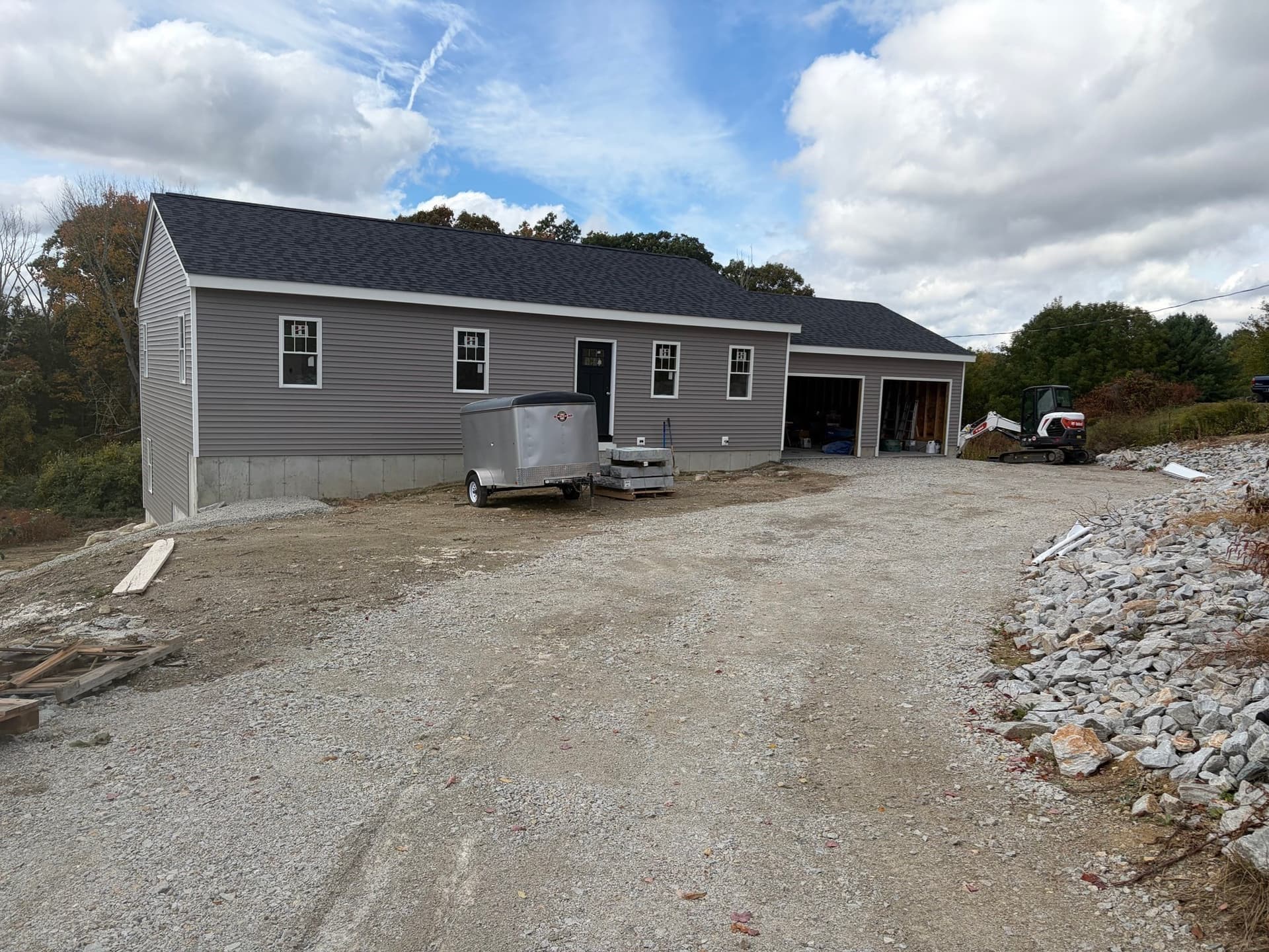 17 Piasta Road, Dudley MA 01571