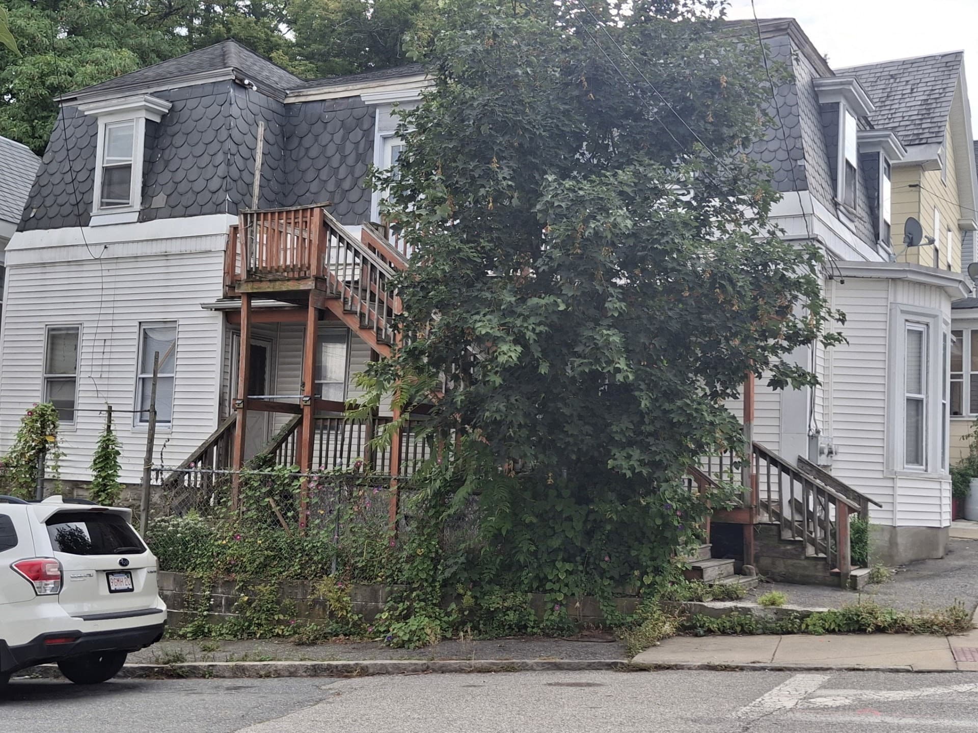 Multi Family at 24 Nichols St, Lowell MA 01851, Lowell, photo 2 of 12