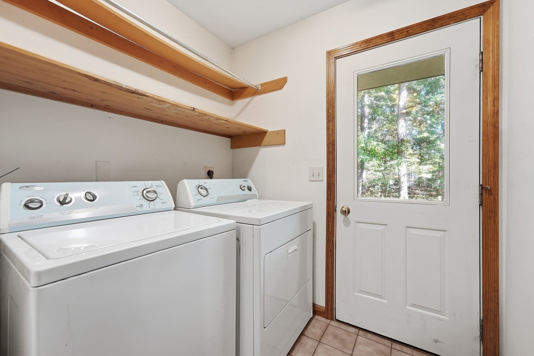 Single Family Residence at 127 Pleasant St, Southampton MA 01073, Southampton, photo 28 of 40