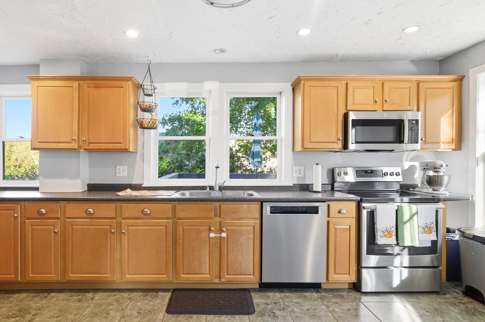 Single Family Residence at 43 Bartlett Street, Weymouth MA 02191, Weymouth, photo 15 of 42