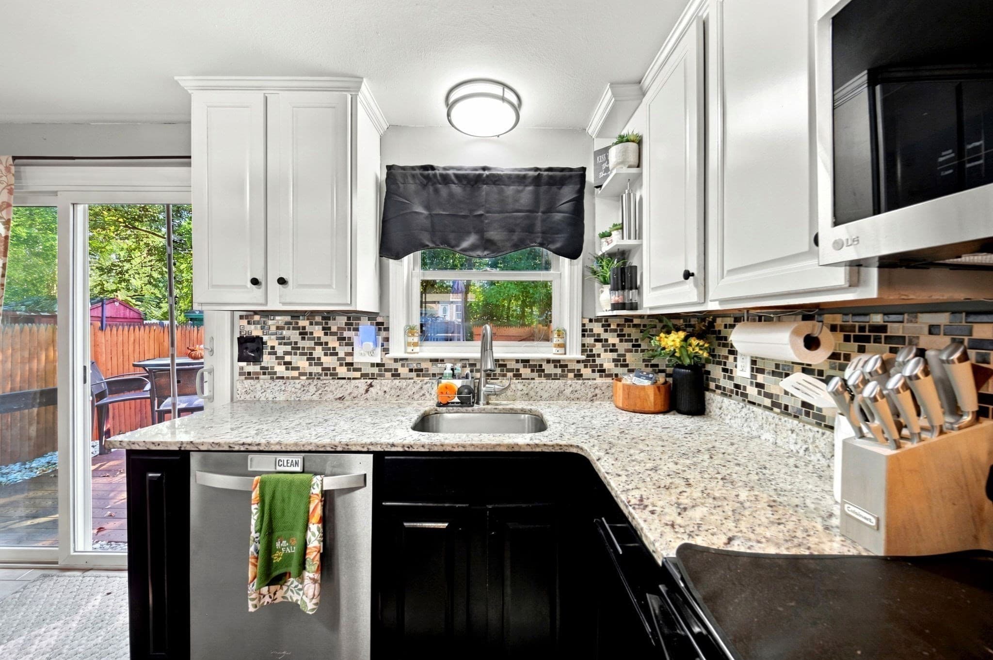 Condominium at 17 Orchard Ave # J, Haverhill MA 01830, Haverhill, photo 8 of 23